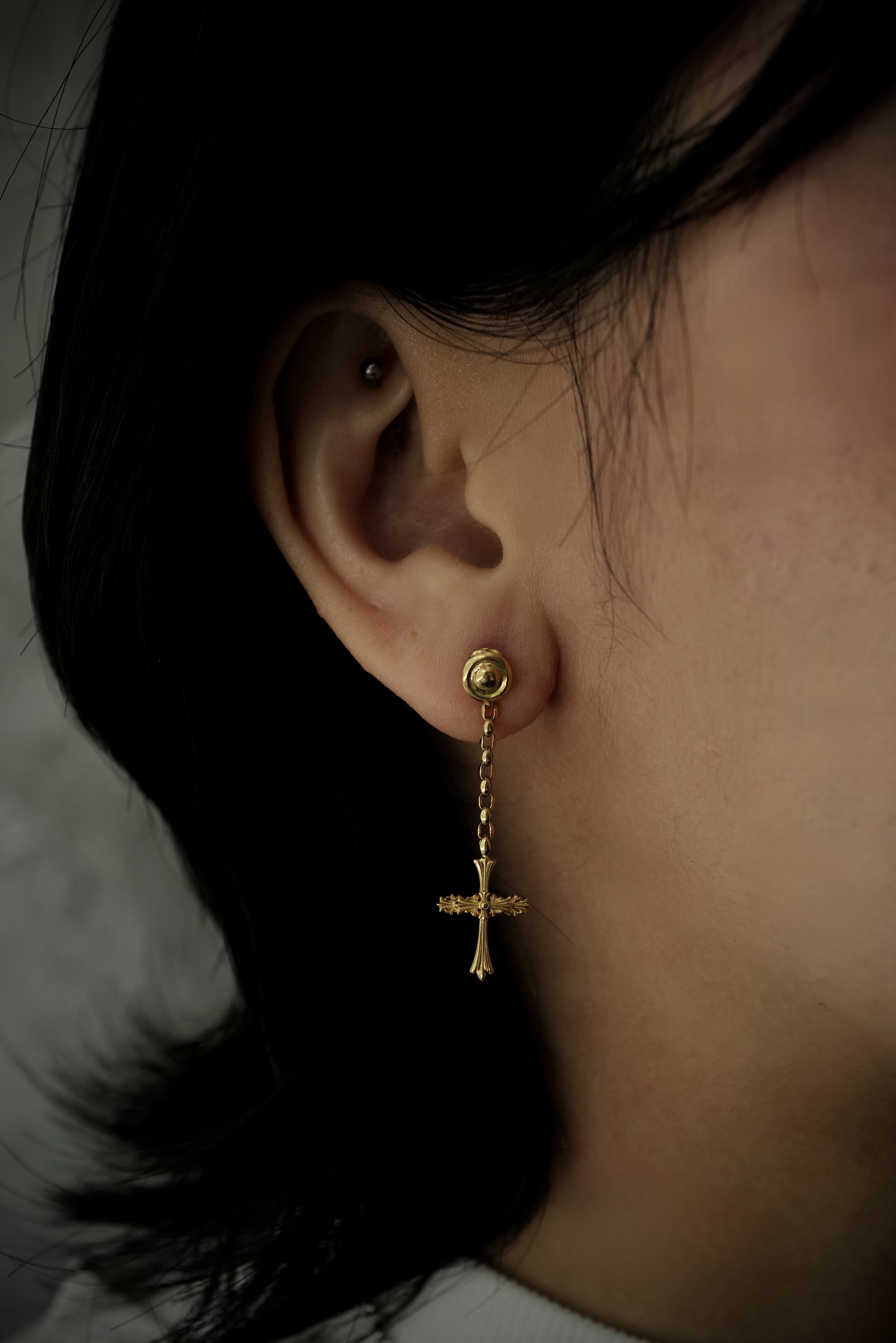 18K yellow gold New style dangle Chrome  Stud