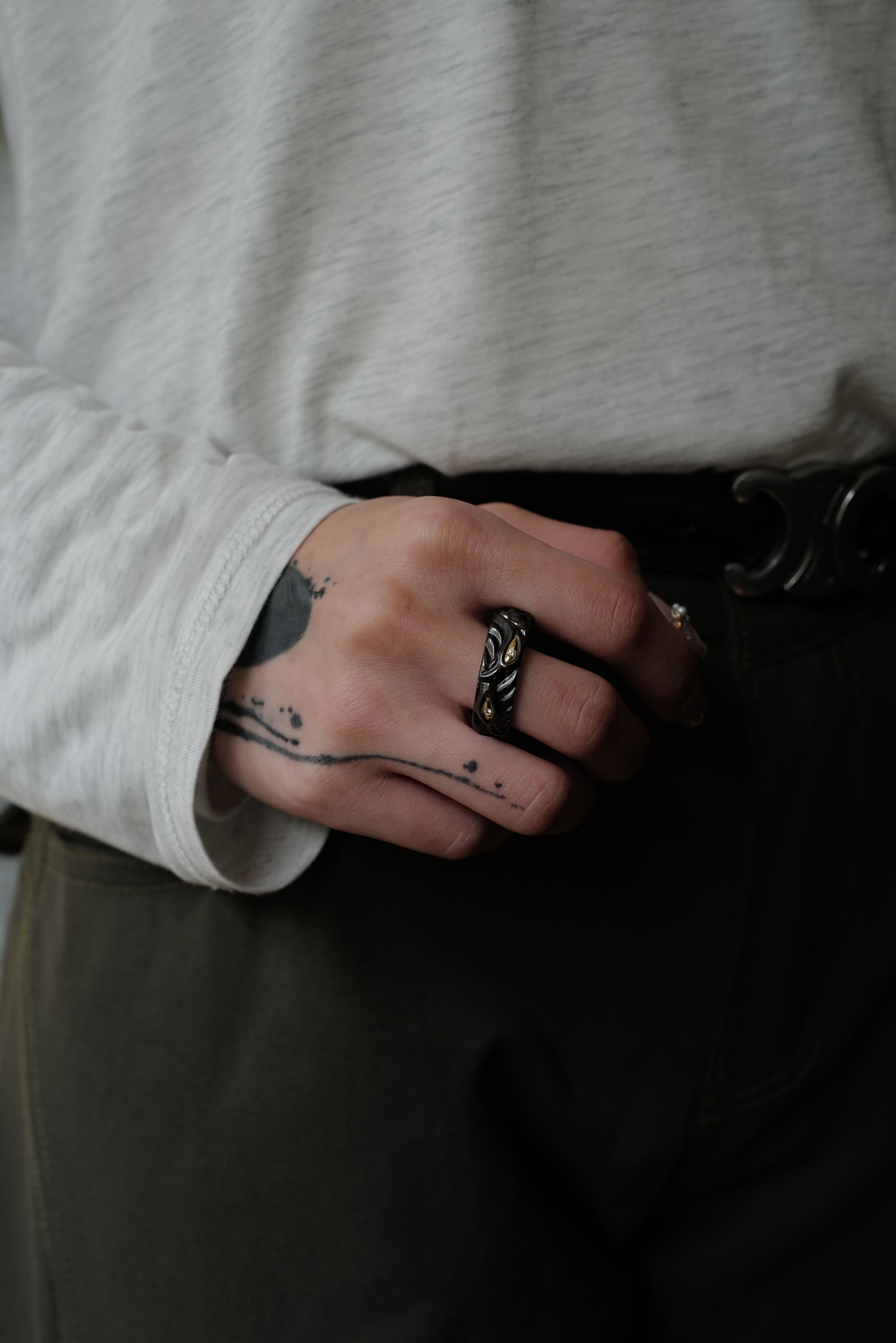 LOVE BITE FUSION BLACK EDITION 18K EYES W/DIAMONDS