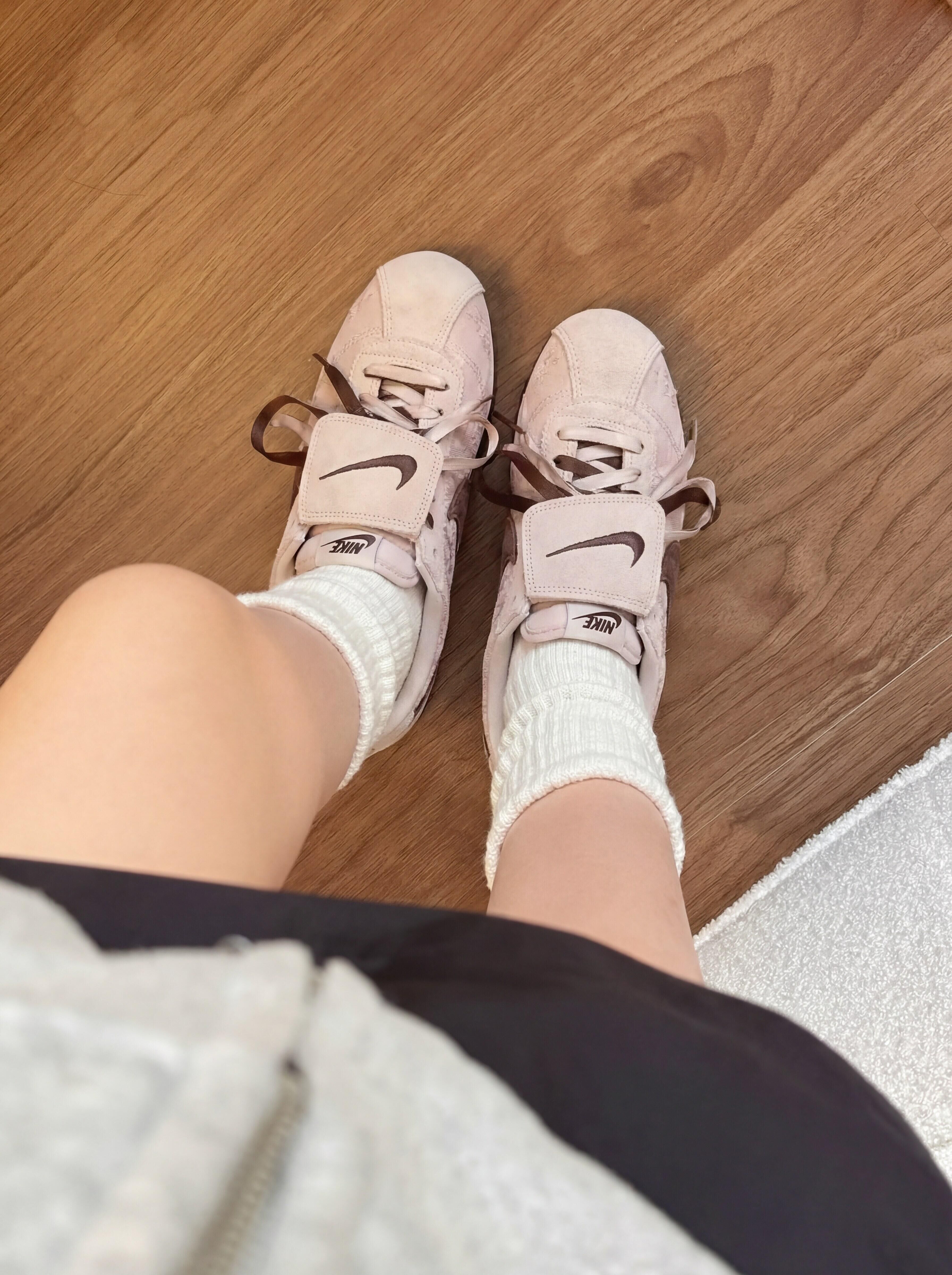 Nike Cortez Textile 乾燥玫瑰粉 櫻花粉棕 麂皮 翻蓋阿甘鞋 IQ3624-667/預購