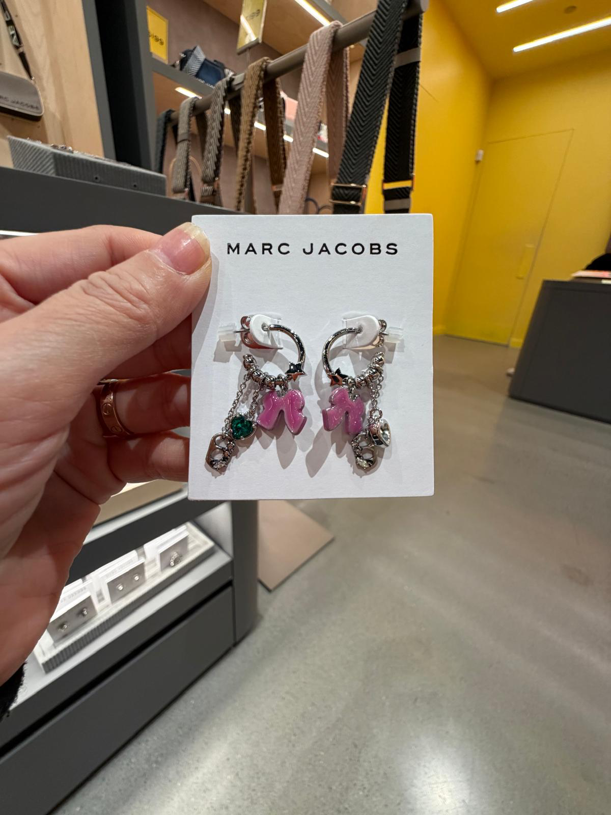 VQ058 Marc Jacobs 蝴蝶結吊墜耳環