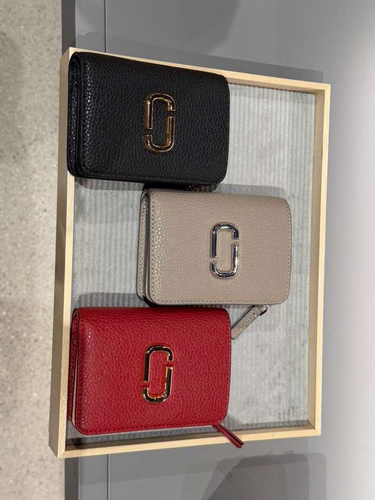 VQ013 Marc Jacobs 3D LOGO拉鏈短銀包