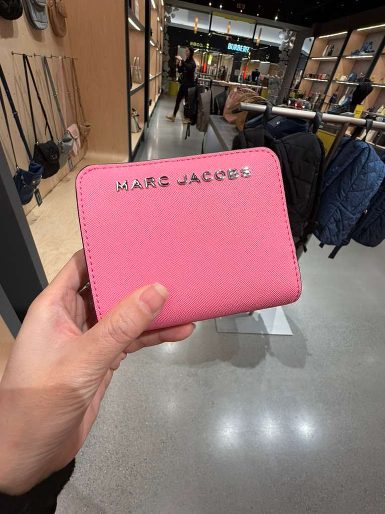 VQ014 Marc Jacobs LOGO粉色短銀包