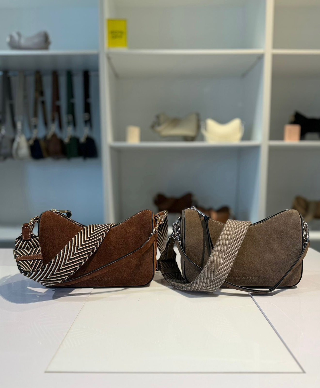 VQ051 Marc Jacobs 猄皮款粗肩帶CROSS BODY