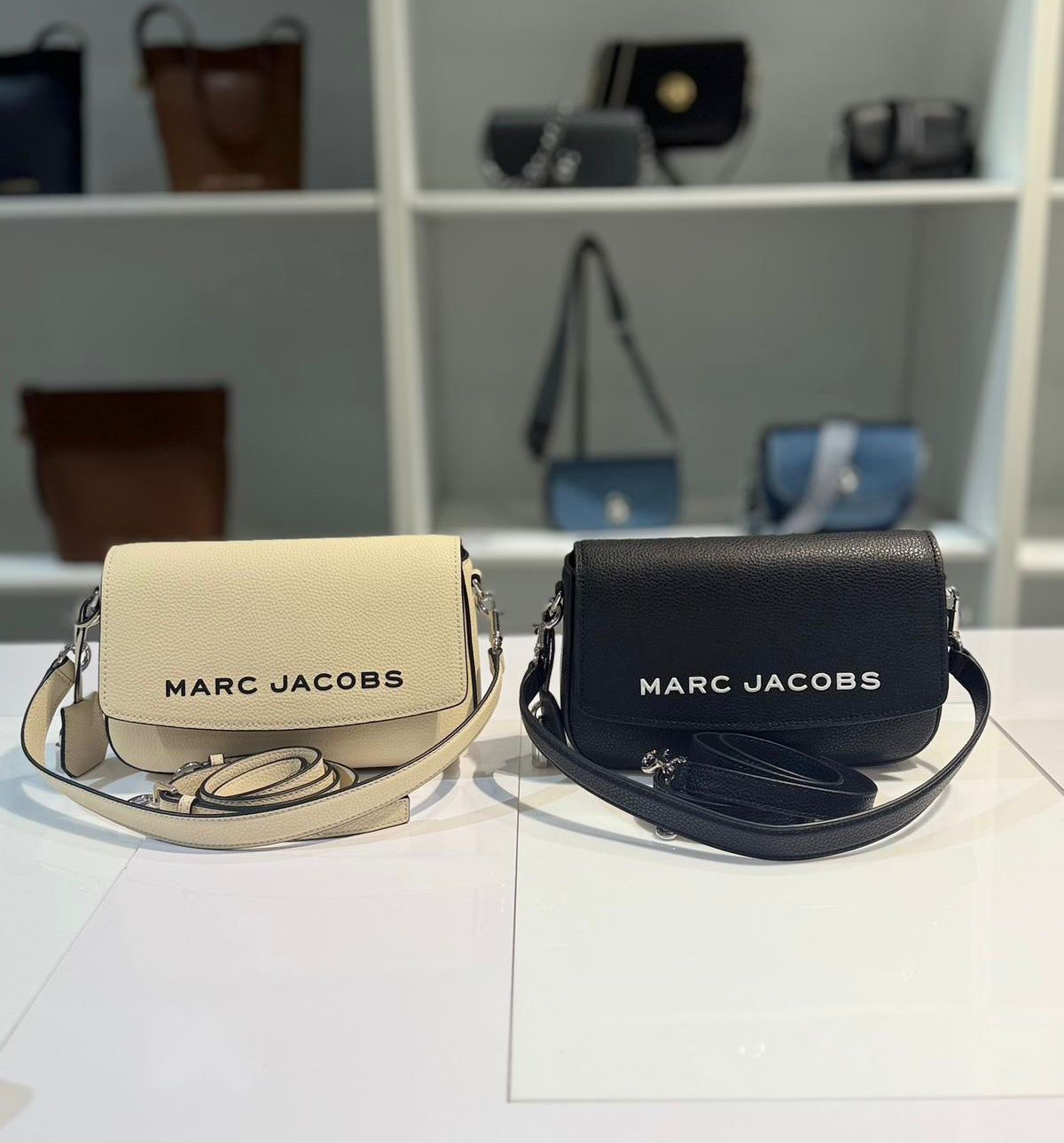 VQ049 Marc Jacobs LOGO皮革CROSS BODY