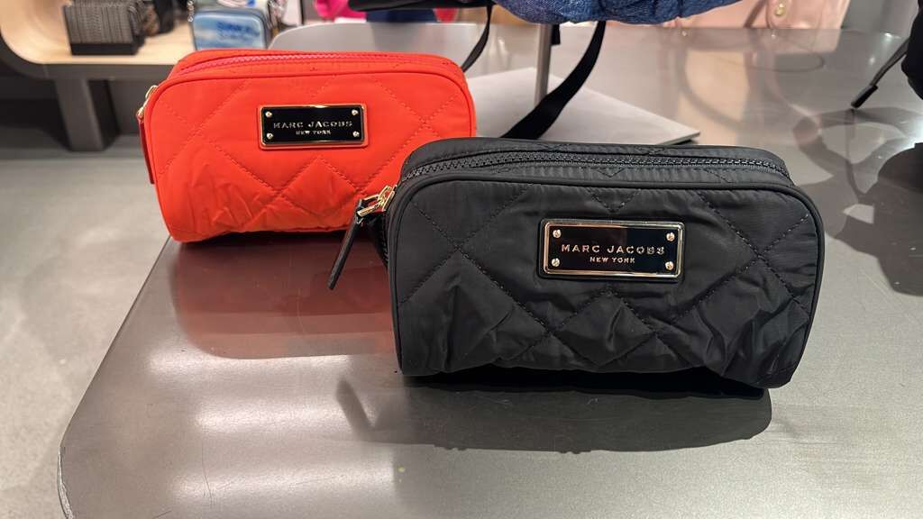 VQ035 Marc Jacobs 牌仔LOGO化妝包 20x11cm