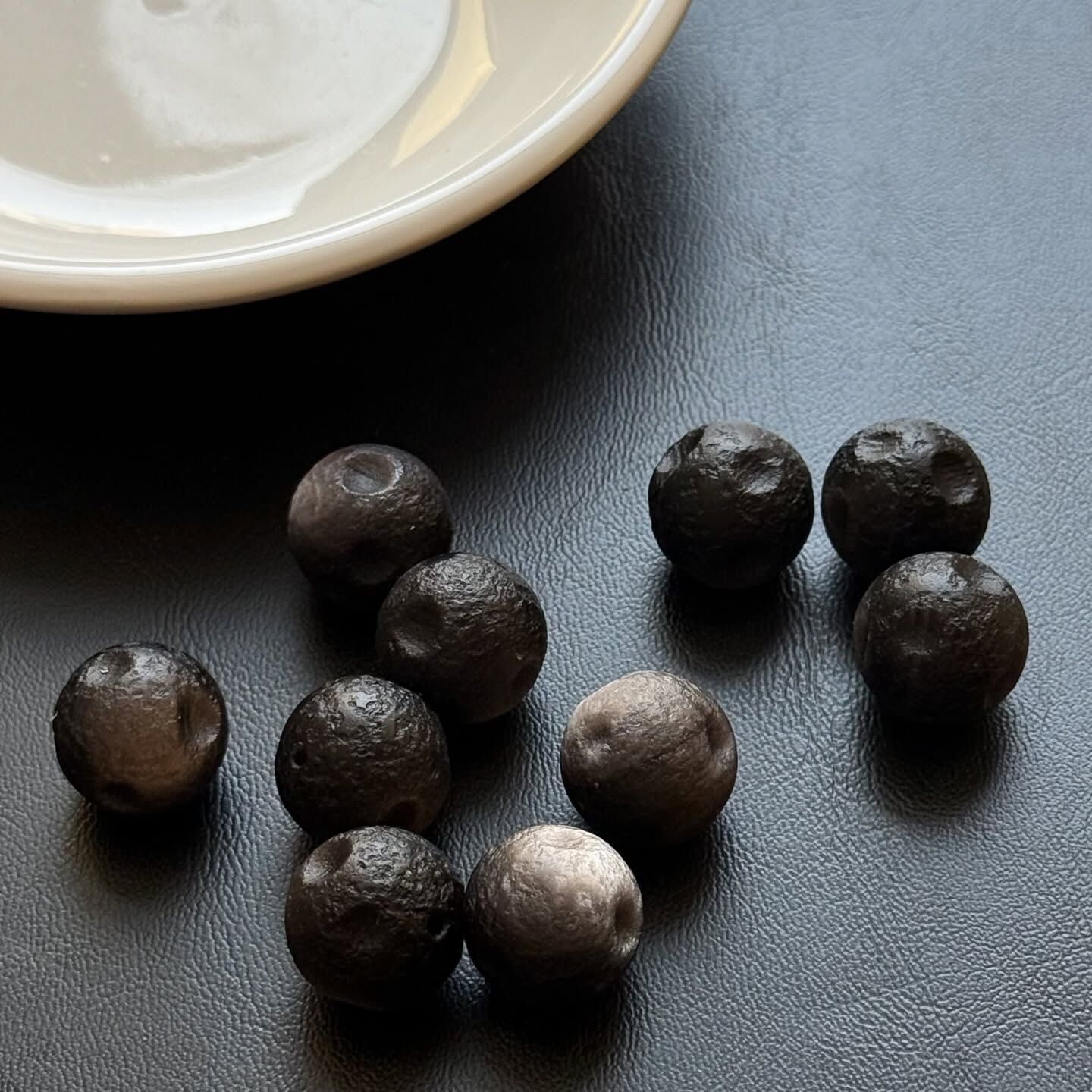 [原石] 銀曜石 隕石小球