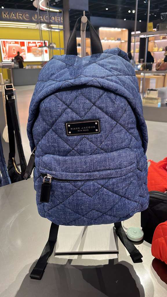 VQ028 Marc Jacobs 菱格牛仔款藍色背包 24x37cm