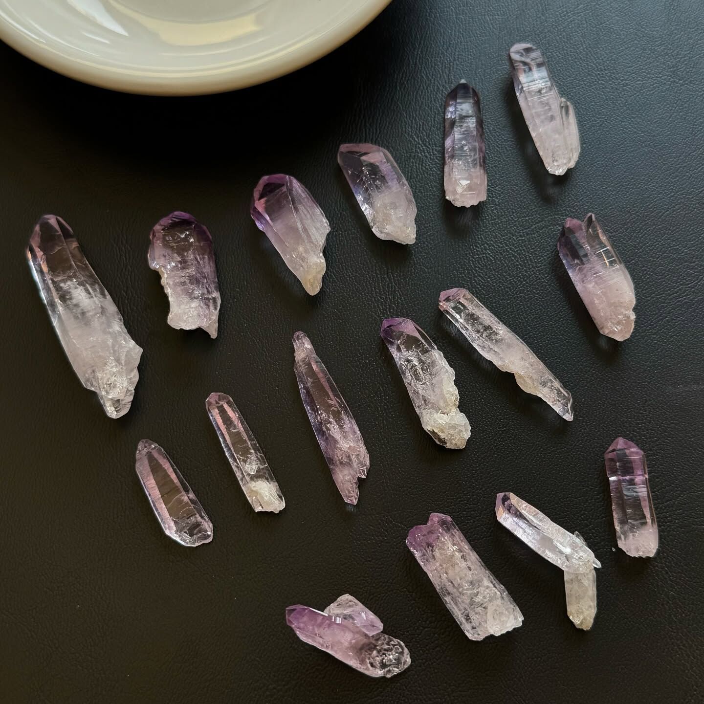 [原石] 克魯茲紫水晶 原礦 迷你小柱