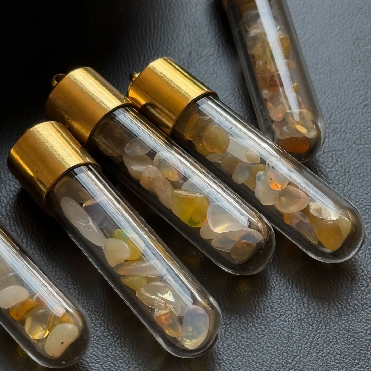 [原石] 衣索比亞蛋白石 碎石項鏈吊墜