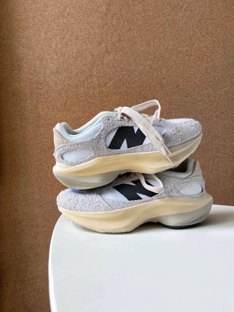 代購-New Balance Warped Runner 海鹽 奶油舒芙蕾 UWRPDMOB