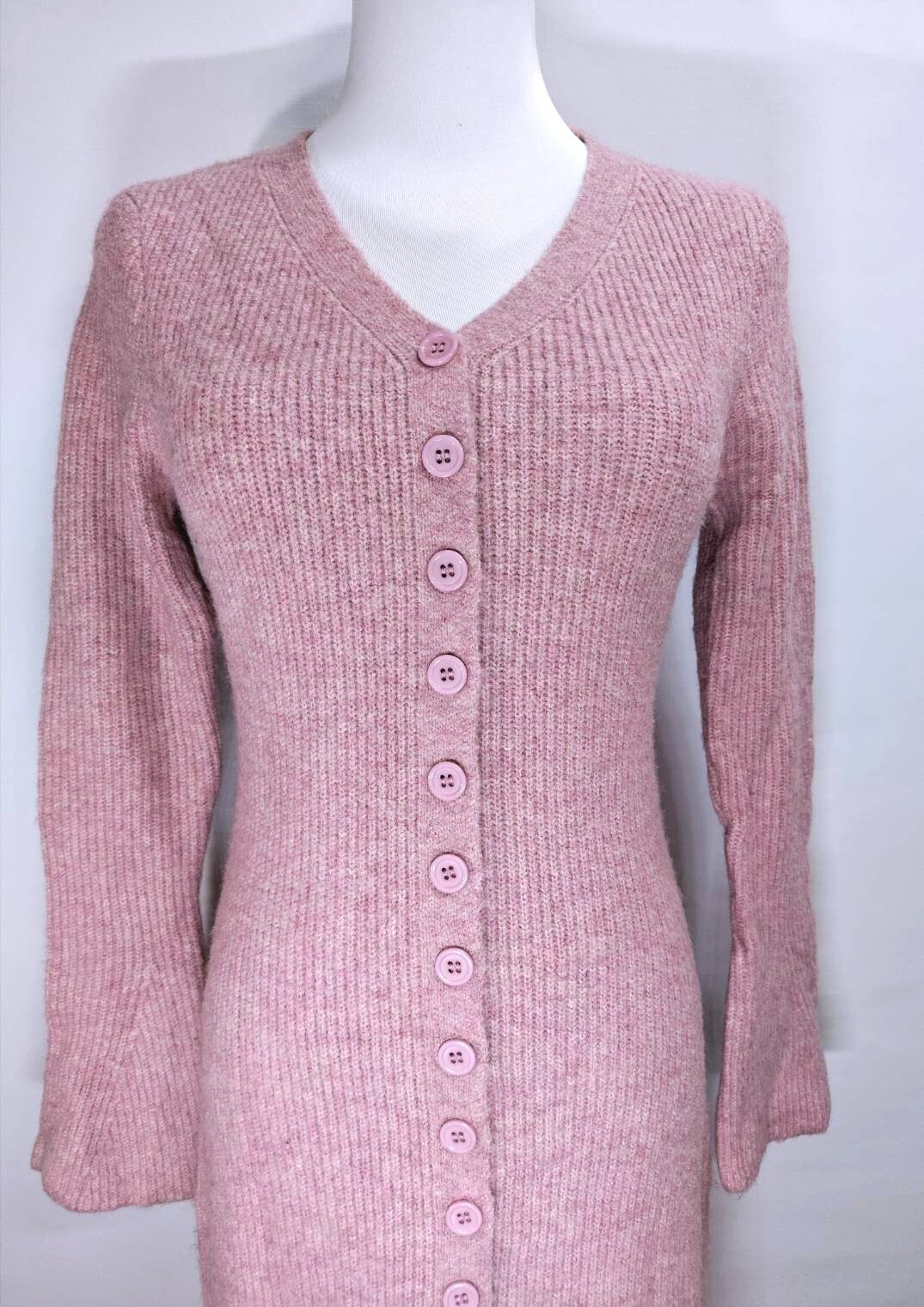 法式溫柔粉紅坑條排扣長袖連身裙 (C357)