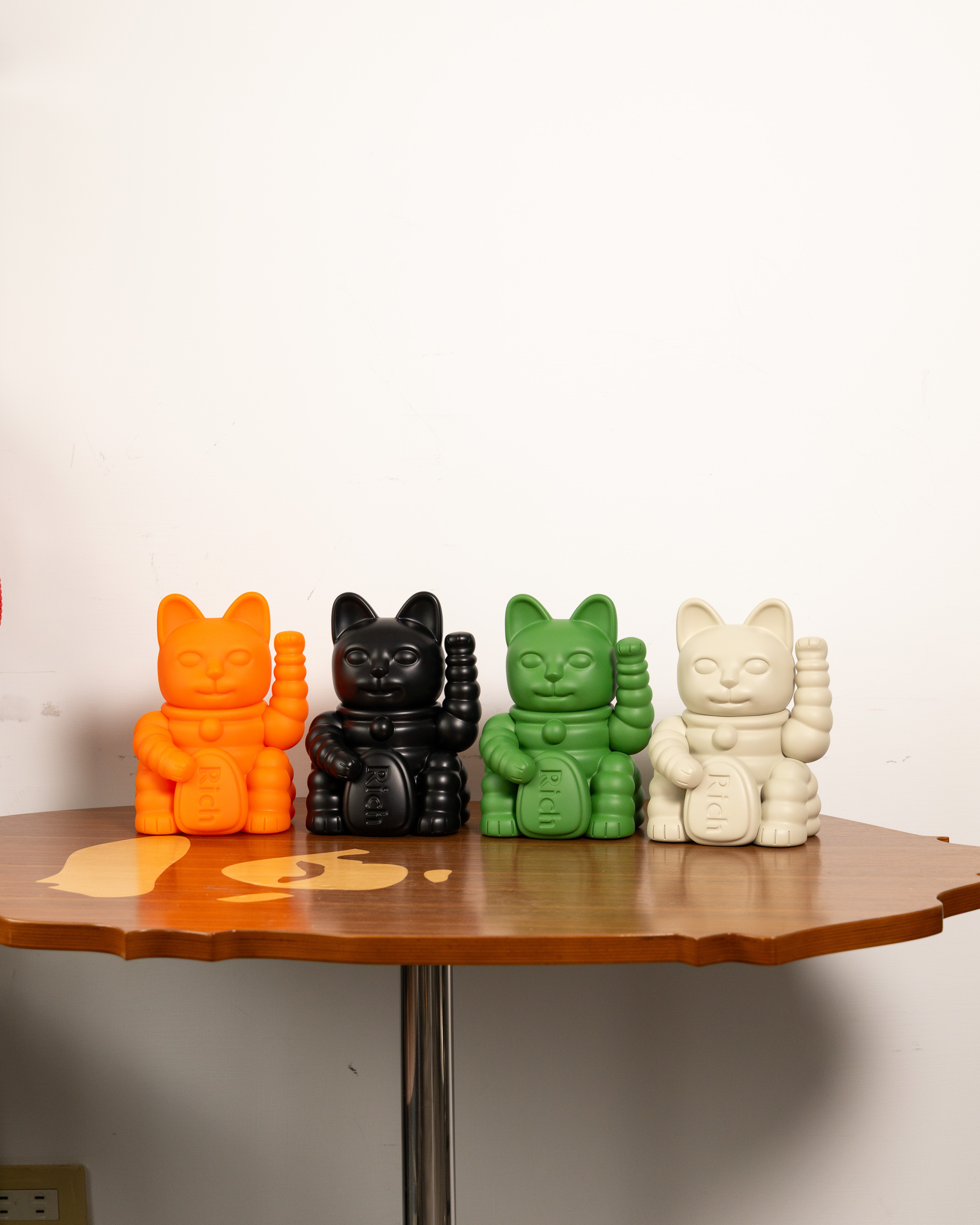 CHIC BOUTIQUE LUCKY CAT 米其林寶寶招財貓 招財貓 公仔 擺設 黑色/沙色/綠色/橘色