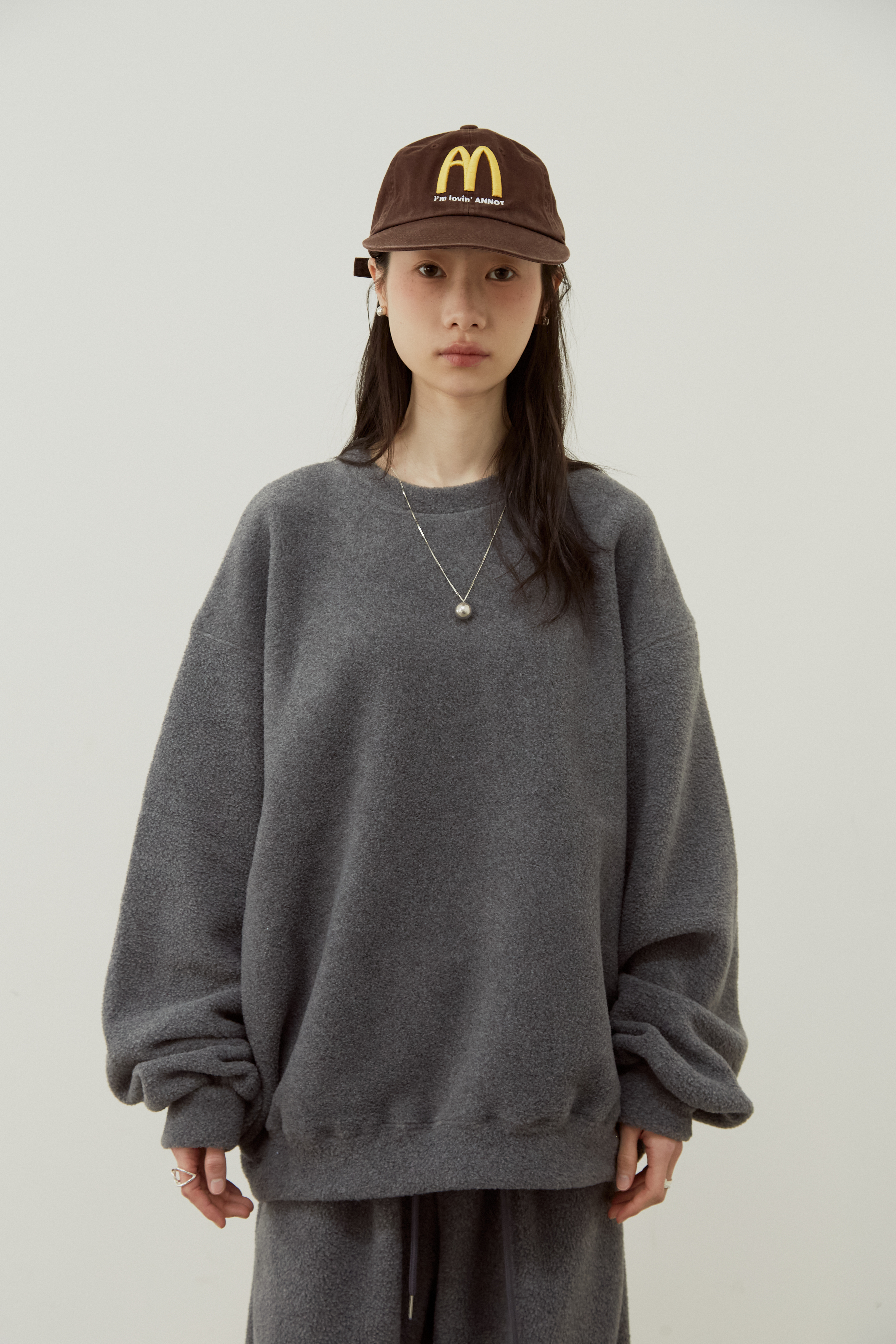 [現貨] TN MADE FW26 - HELD BY FABRIC 搖粒絨圓領廓型衛衣 - 灰