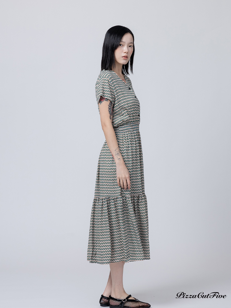 [兩件1580｜涼感洋裝]幾何交錯短袖縮腰洋裝 PizzaCutFive PCF262485014