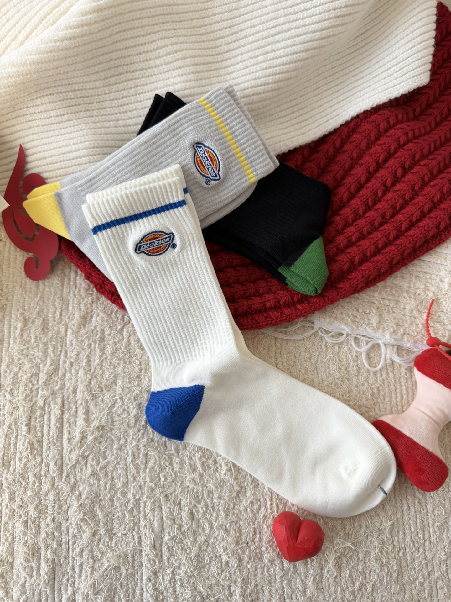 代購-Dickies 立體刺繡logo 簡約 抗起球 柔軟 高彈 透氣 吸汗 防滑 中筒襪 男女同款 3雙裝