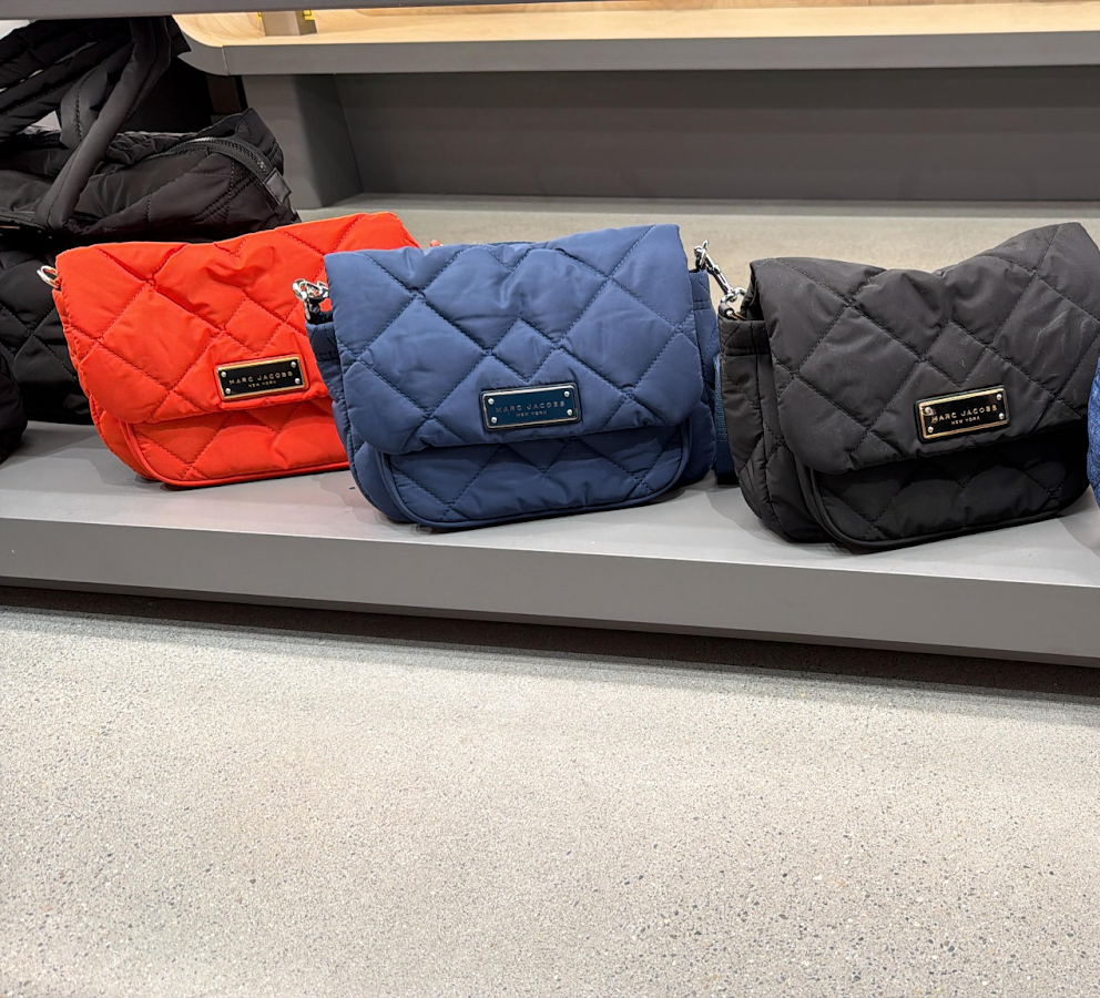 VQ070 Marc Jacobs 淨色壓線菱格前翻crossbody bag 25x17cm