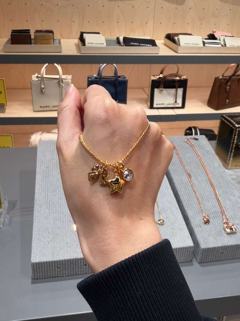 VQ065 Marc Jacobs 蝴蝶結星星吊墜頸鏈