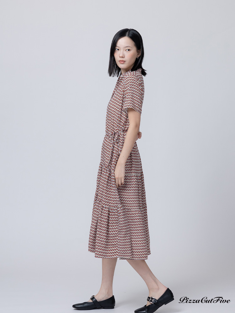 [兩件1580｜涼感洋裝]幾何交錯立領短袖連身洋裝 PizzaCutFive PCF262485031