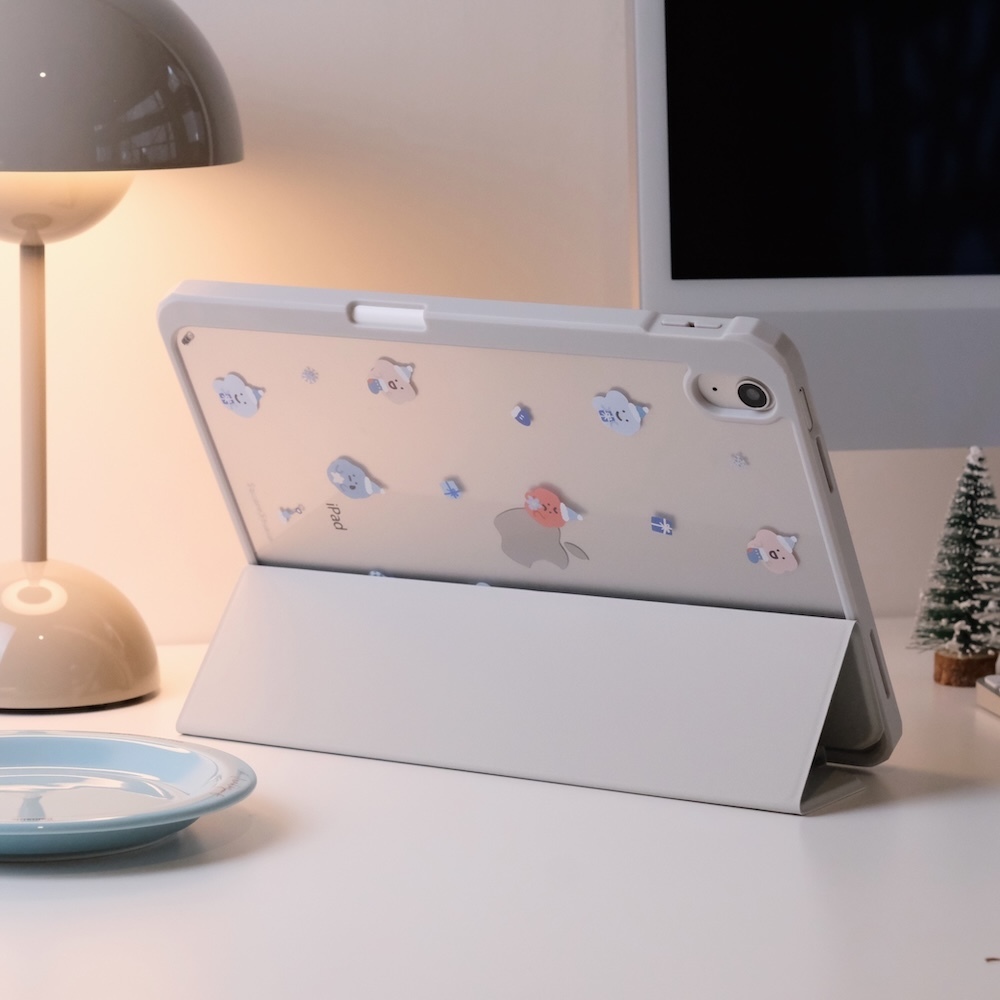 【三折式】上蓋可以折成三角形，將iPad立成兩種角度