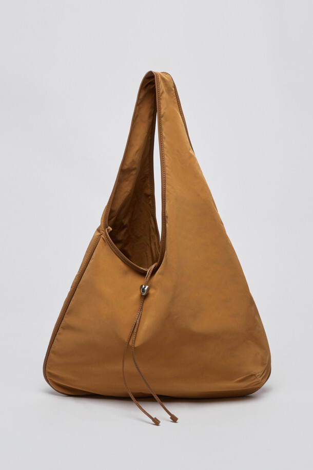 Archivépke Luv Basket Bag - FLUID SAND