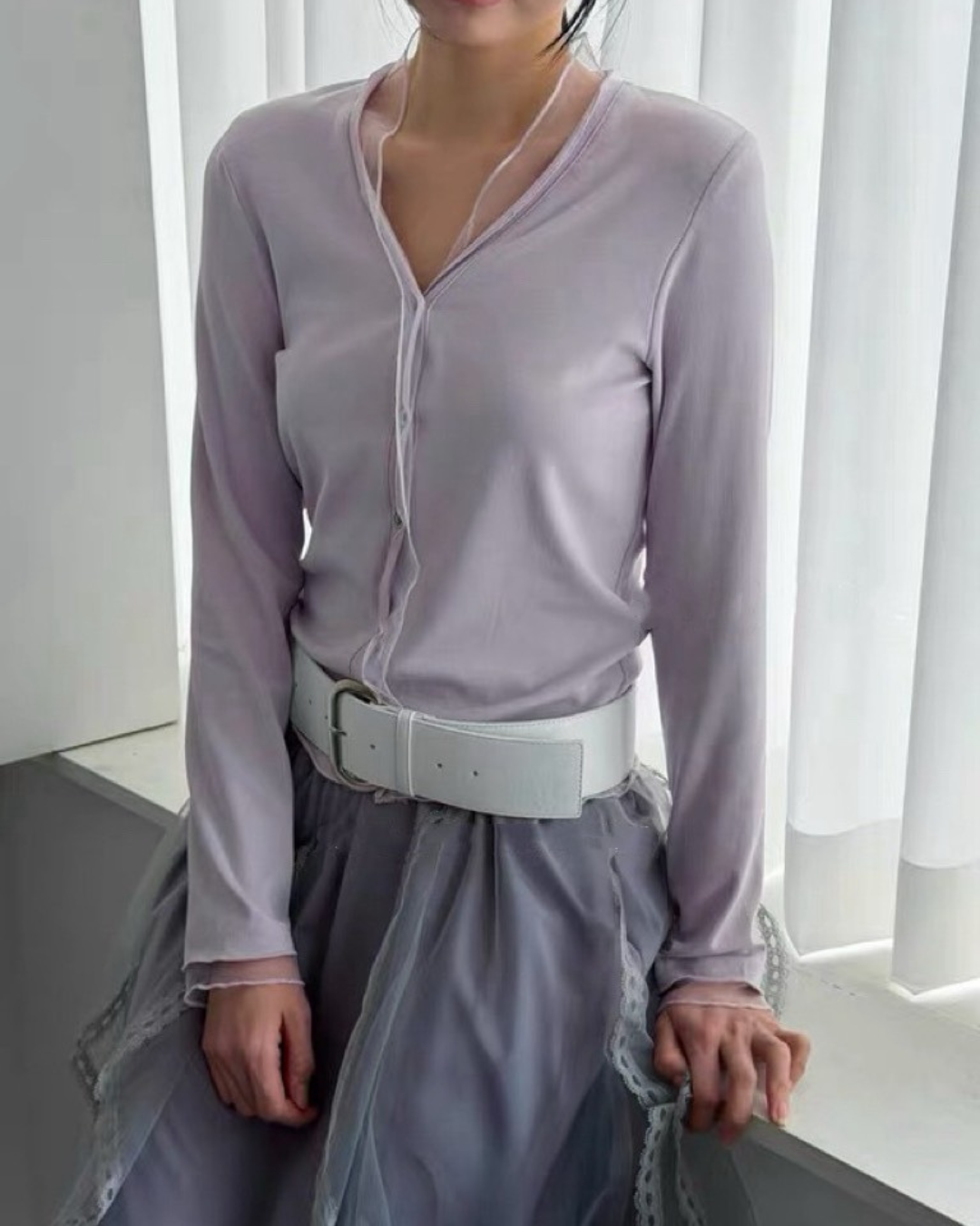 SYMBOL 網紗拼接 V 領長袖開扣上衣