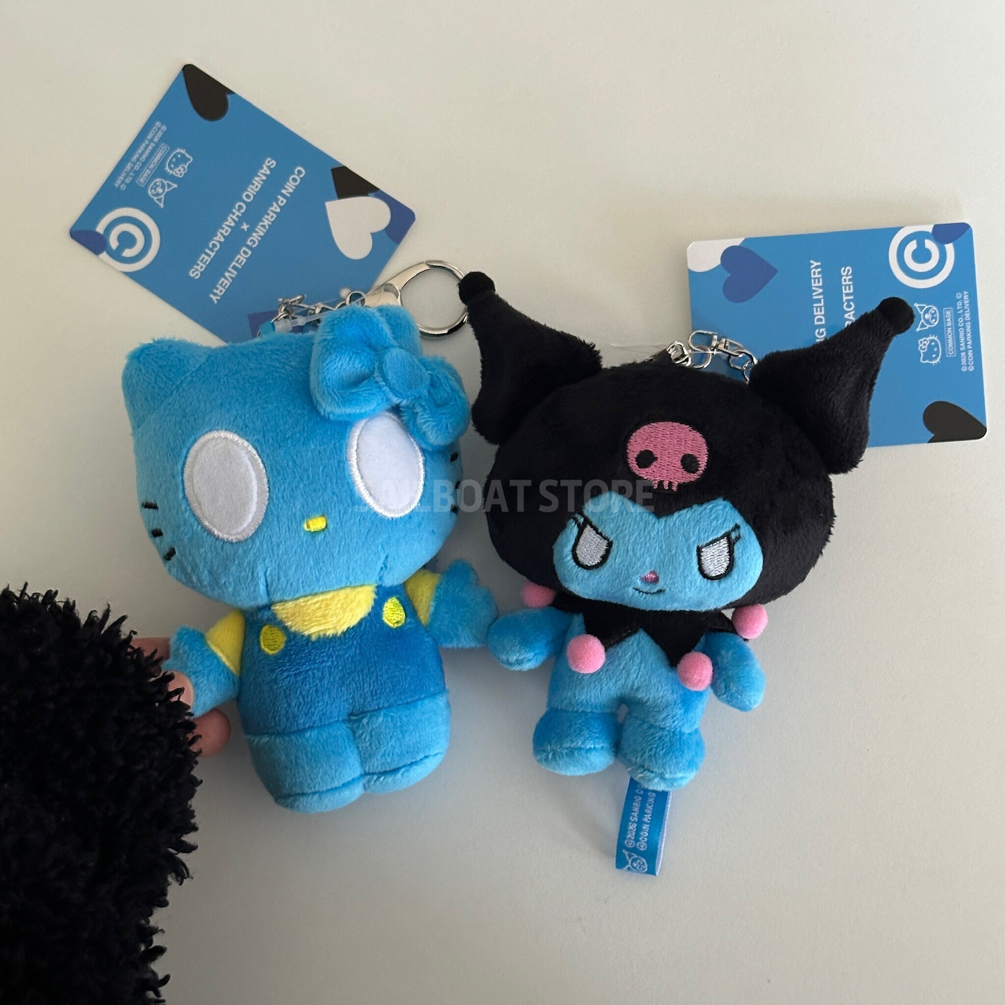 #現貨 🇯🇵日本 COIN PARKING DELIVERY × 凱蒂貓 酷洛米 限定藍色 吊飾娃娃