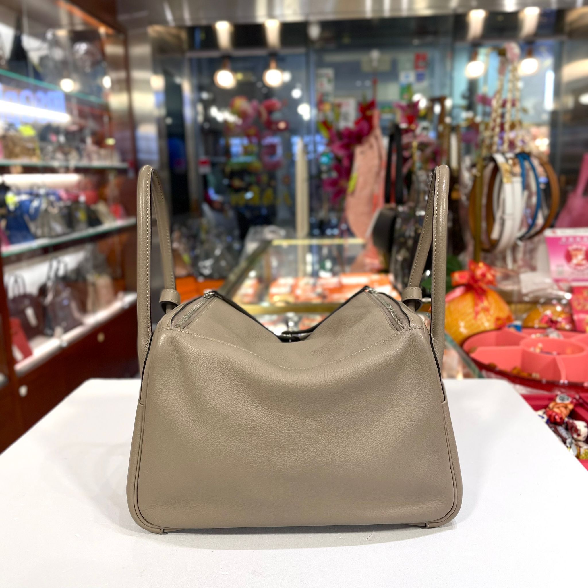 95%NEW 二手LINDY 26 A刻 M8/GRIS ASPHALTE EVERCOLOR PHW 銀河灰銀扣 #愛馬仕 #香榭站正品