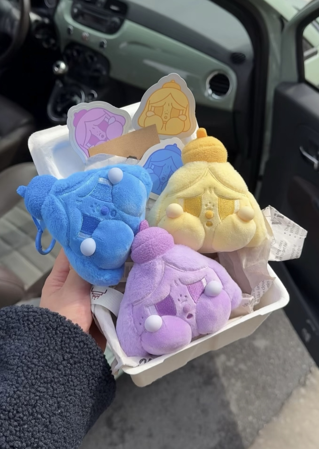 代購-泡泡瑪特 眼淚發射計劃系列 CRYBABY 毛絨掛件 盲盒類 單個盲盒/整盒6個  PPMT-2602-0021