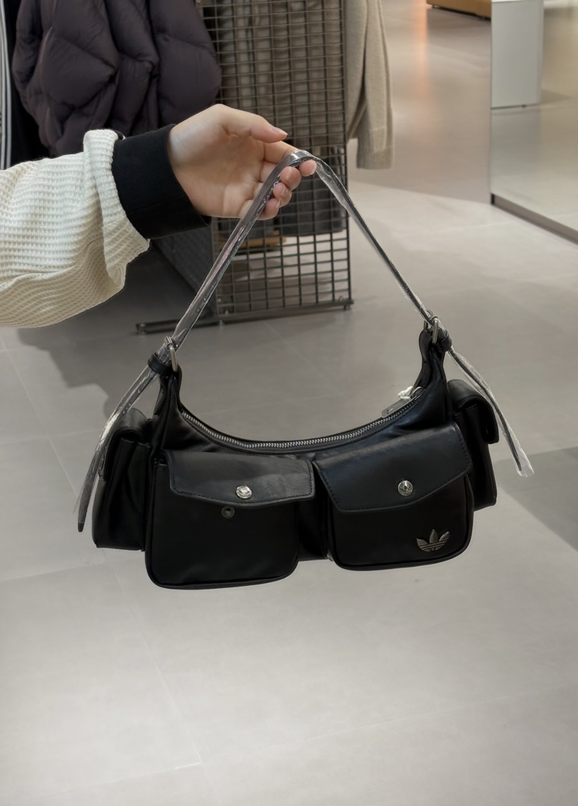 （預購）Adidas Originals 小香風 口袋機車包