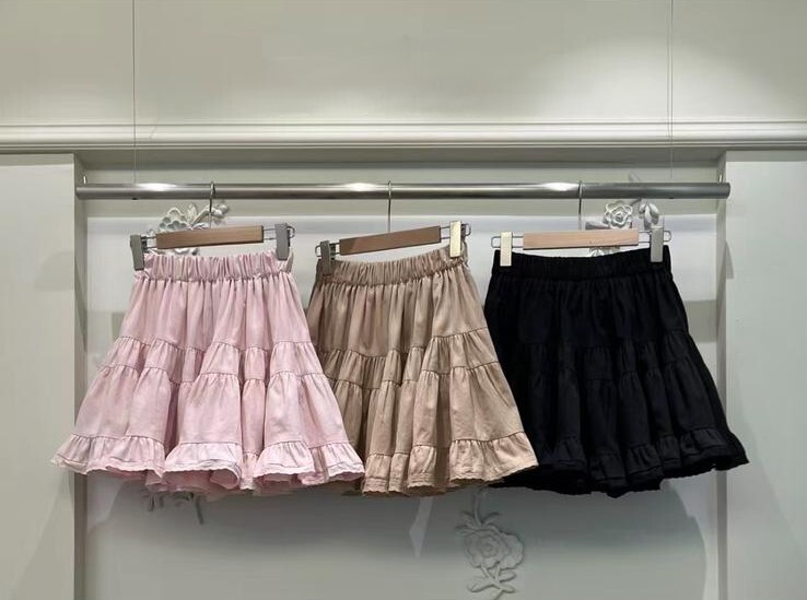 BE02 腰26-40 Hip 50 長16 $509 (一口價)