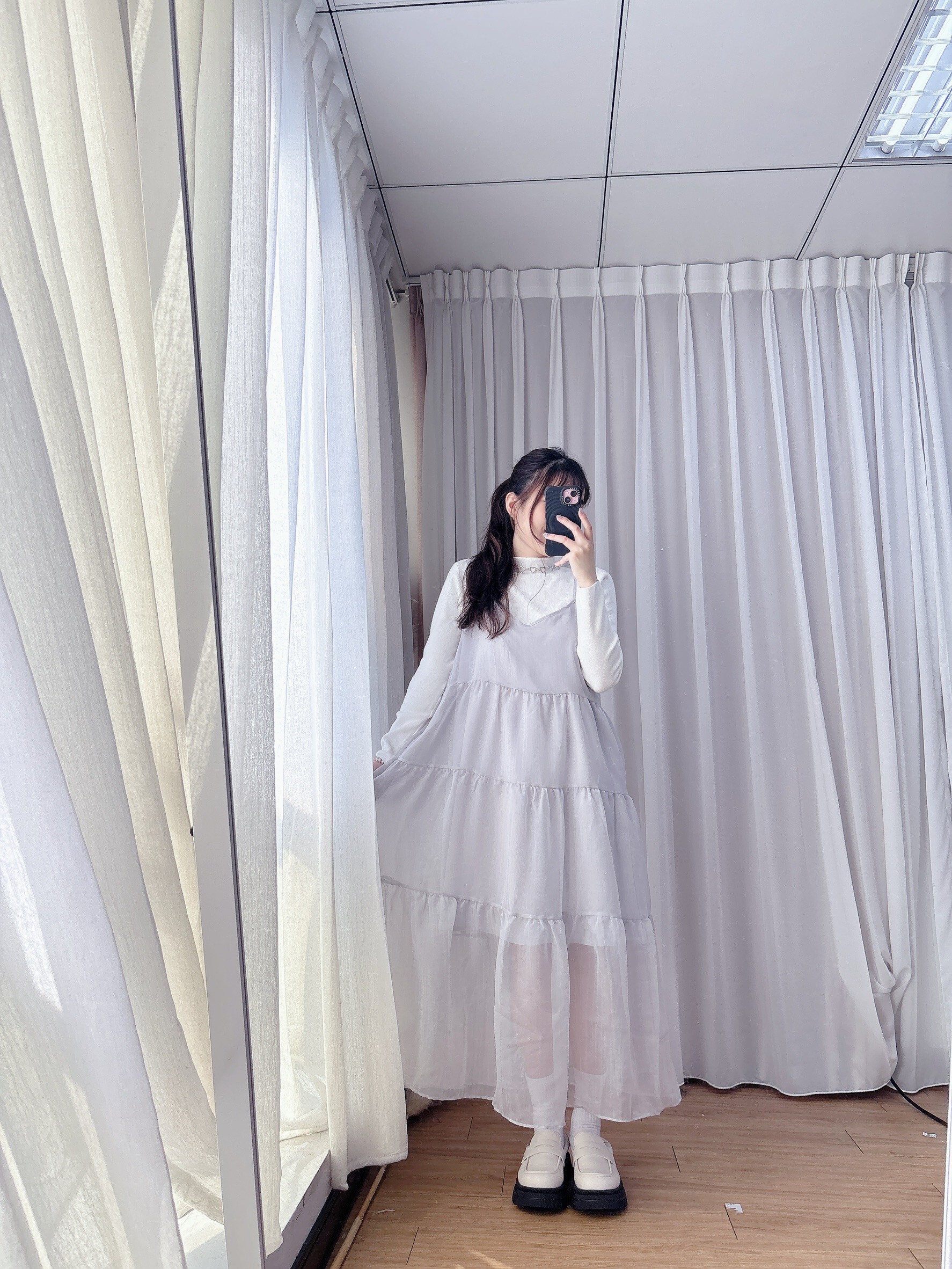 細肩微透膚蛋糕罩衫洋