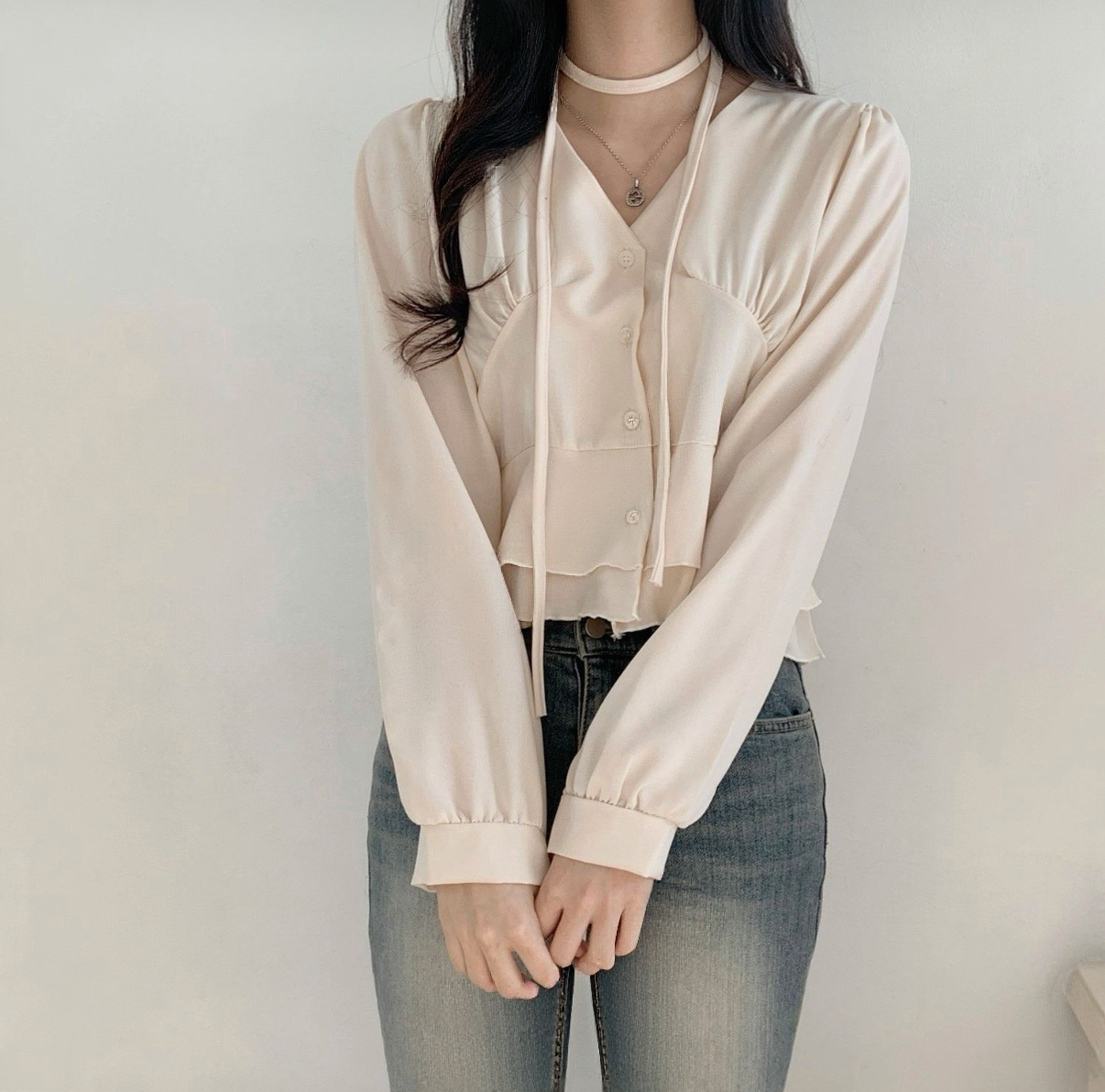 絲滑荷葉邊圍巾襯衫