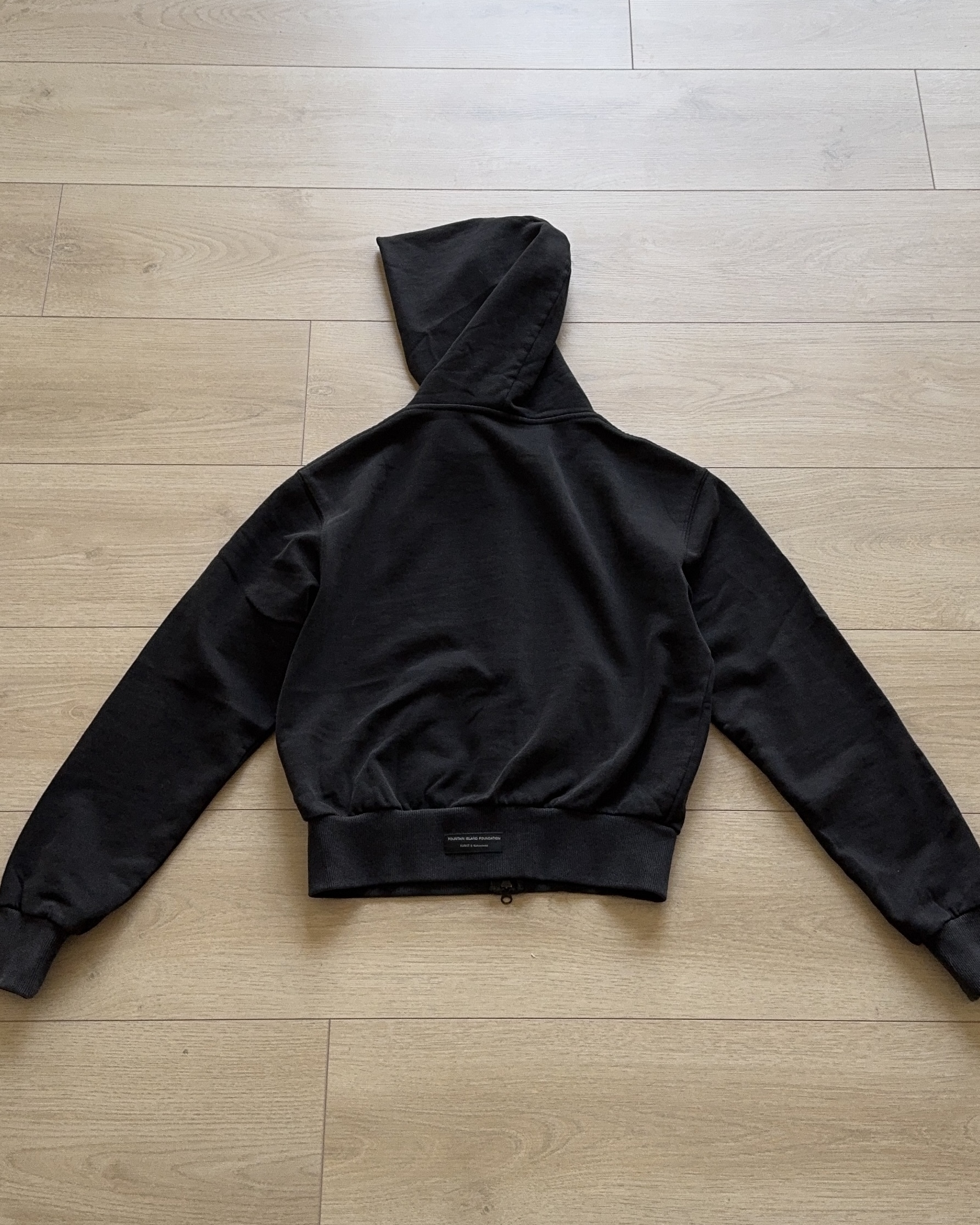 Fountain Island Foundation｜F16 Tailored Fit Hoodie