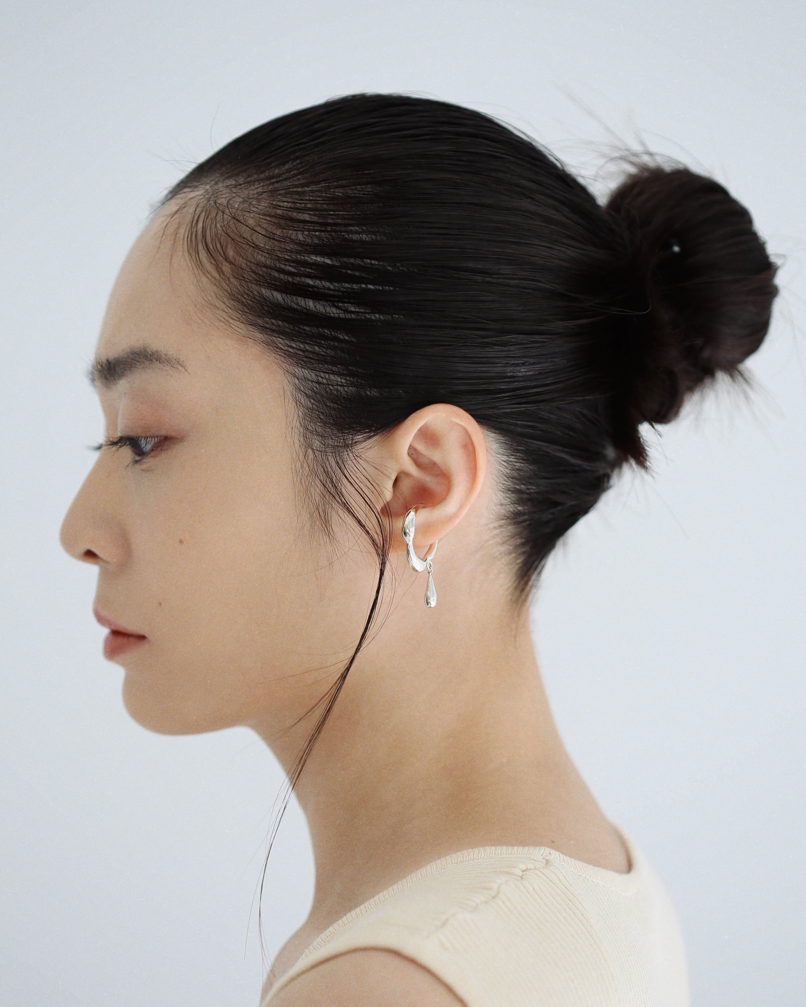 RONG 溶 Swing raindrop ear cuff 搖擺雨滴純銀耳骨夾