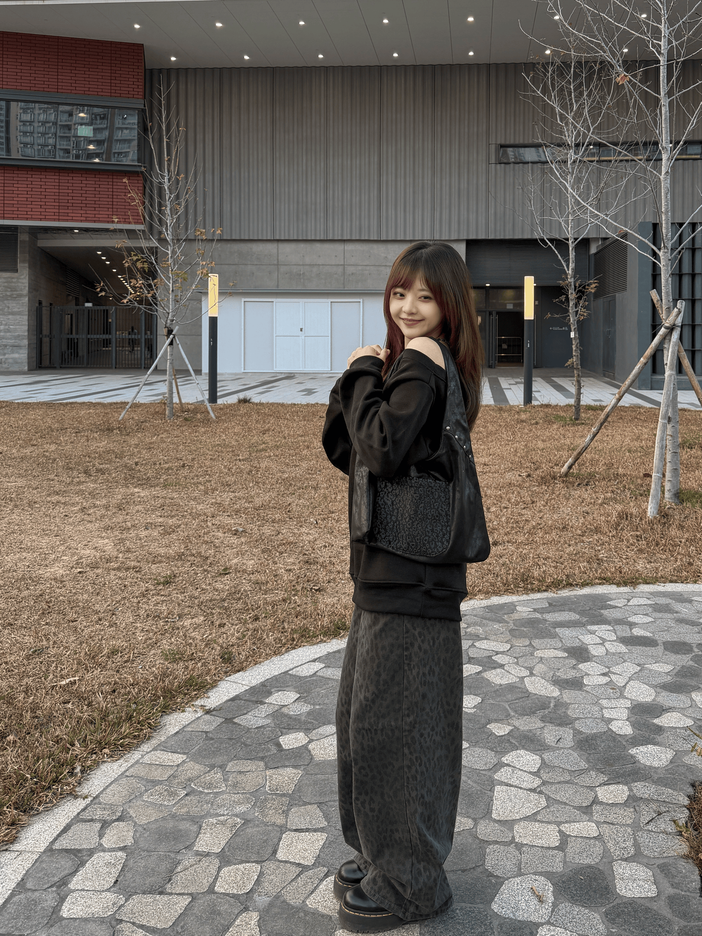 低調野性豹紋皮袋