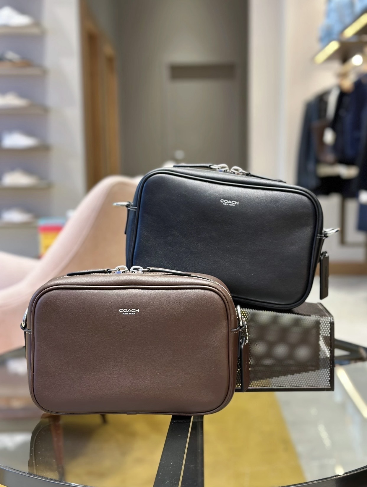 【預訂】Coach Radio Camera Bag