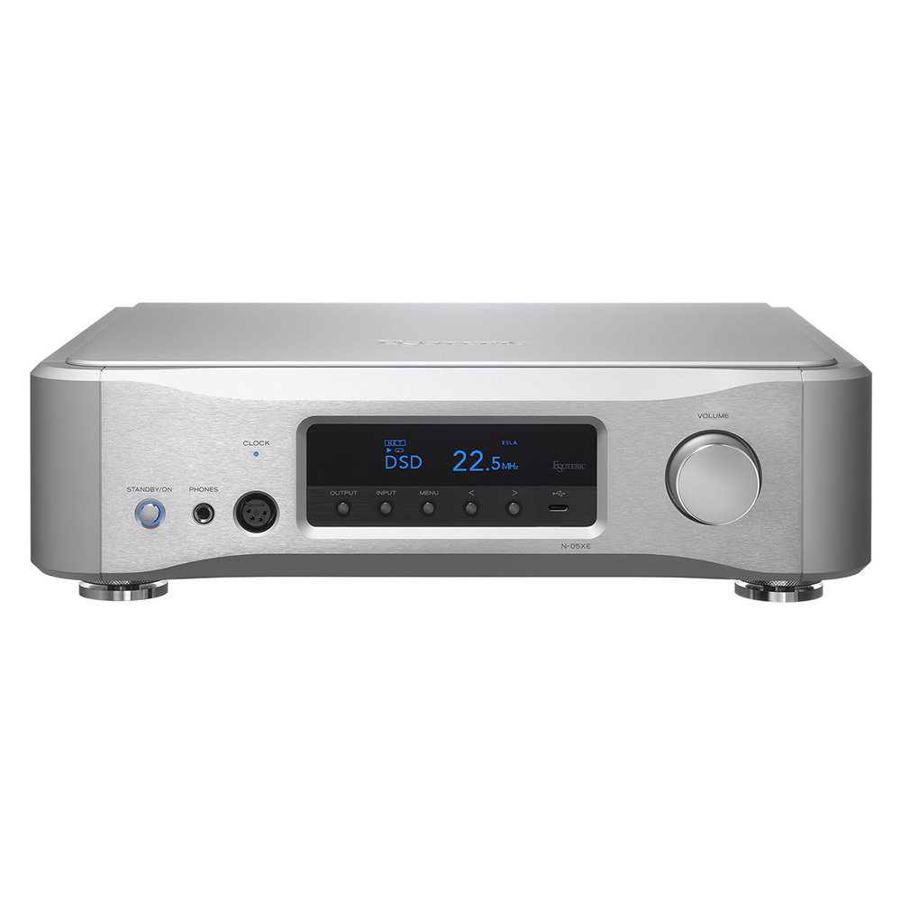 Esoteric N-05XE 網路串流 DAC 前級擴大機 正面圖