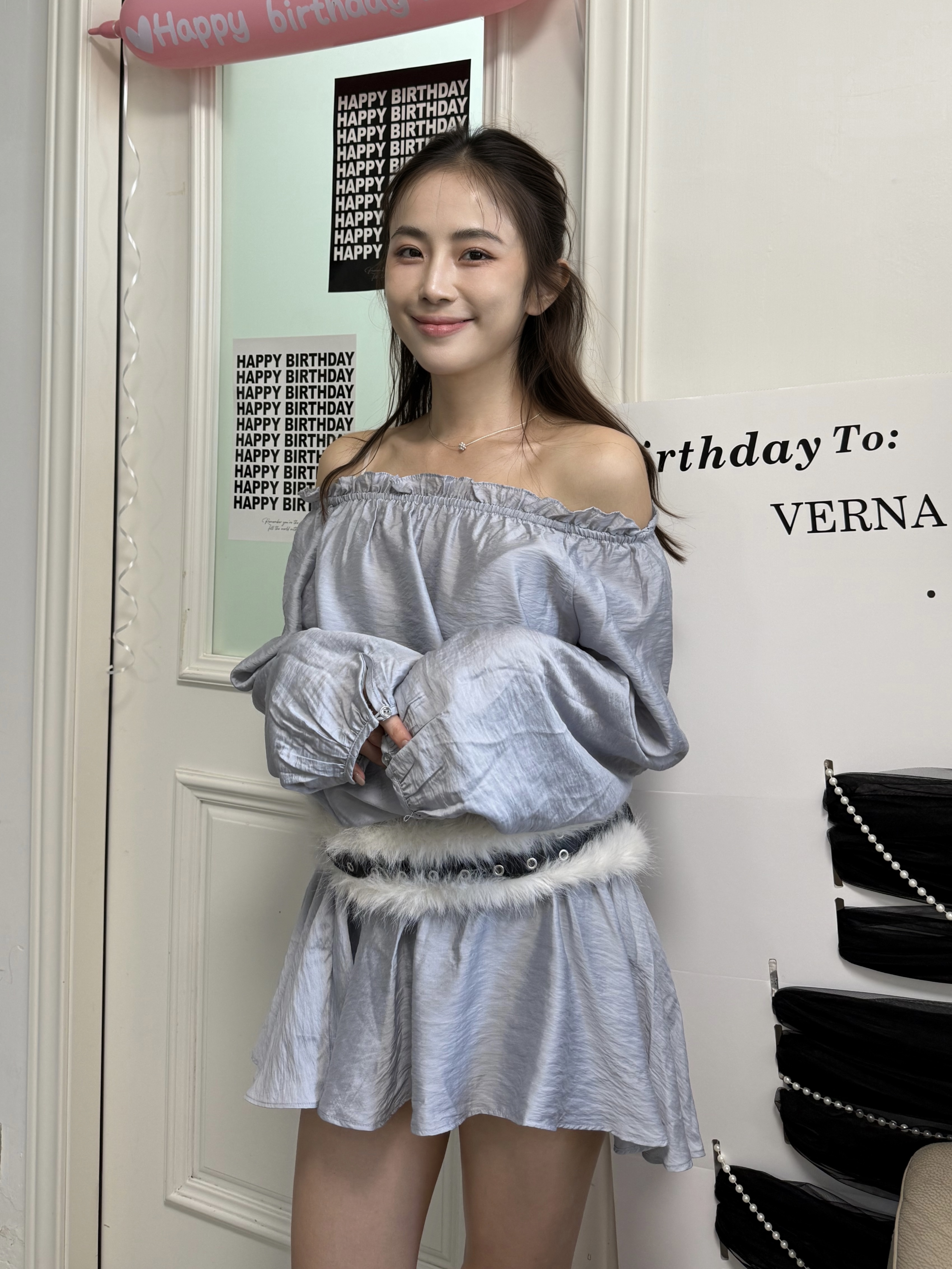 (訂購)溫柔淑女木耳邊修腰上衣 T260206(粉藍/杏)