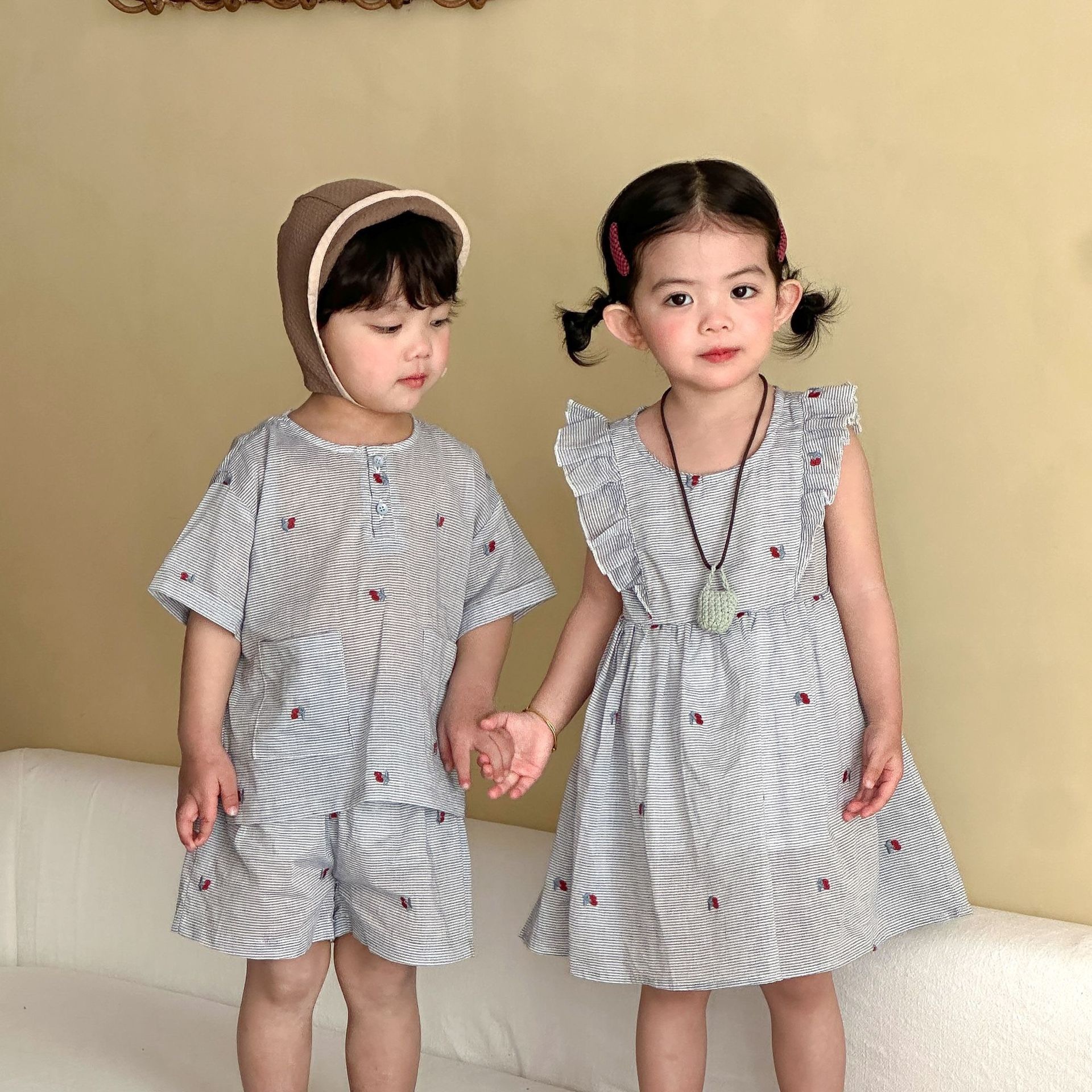 兄弟姐妹一起穿_刺繡花條紋套裝/洋裝