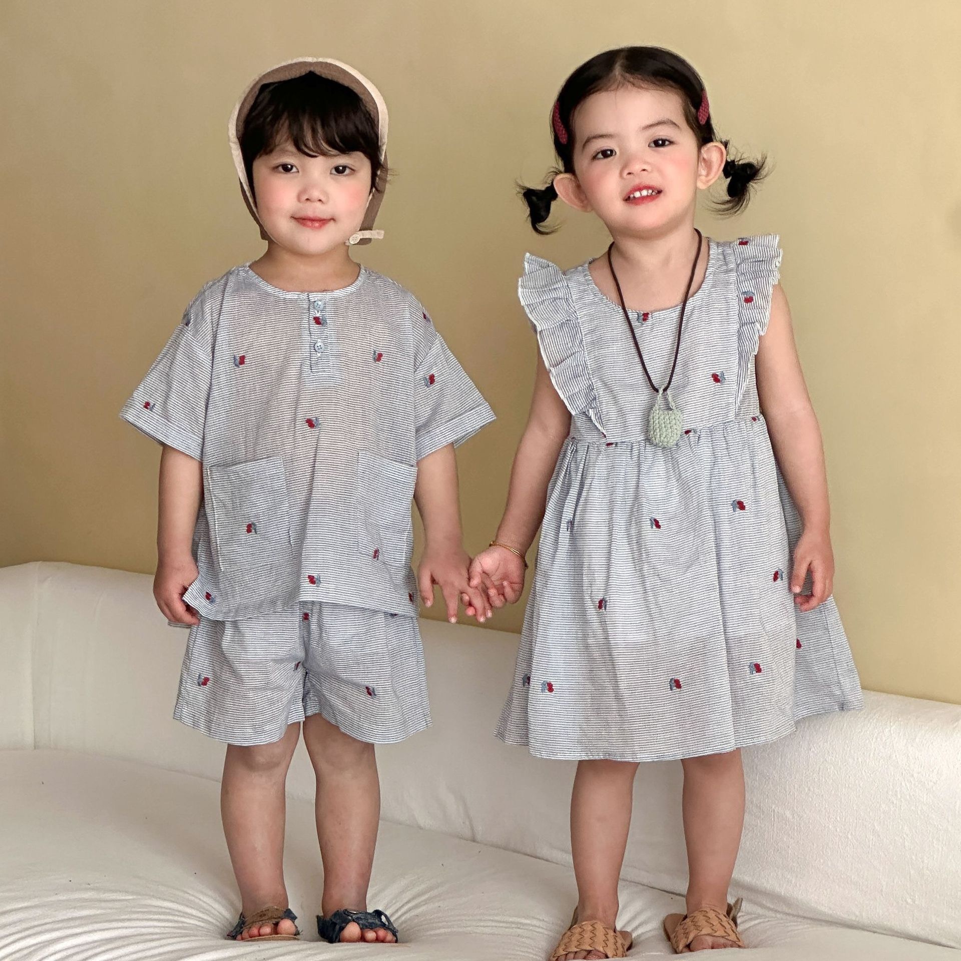 兄弟姐妹一起穿_刺繡花條紋套裝/洋裝