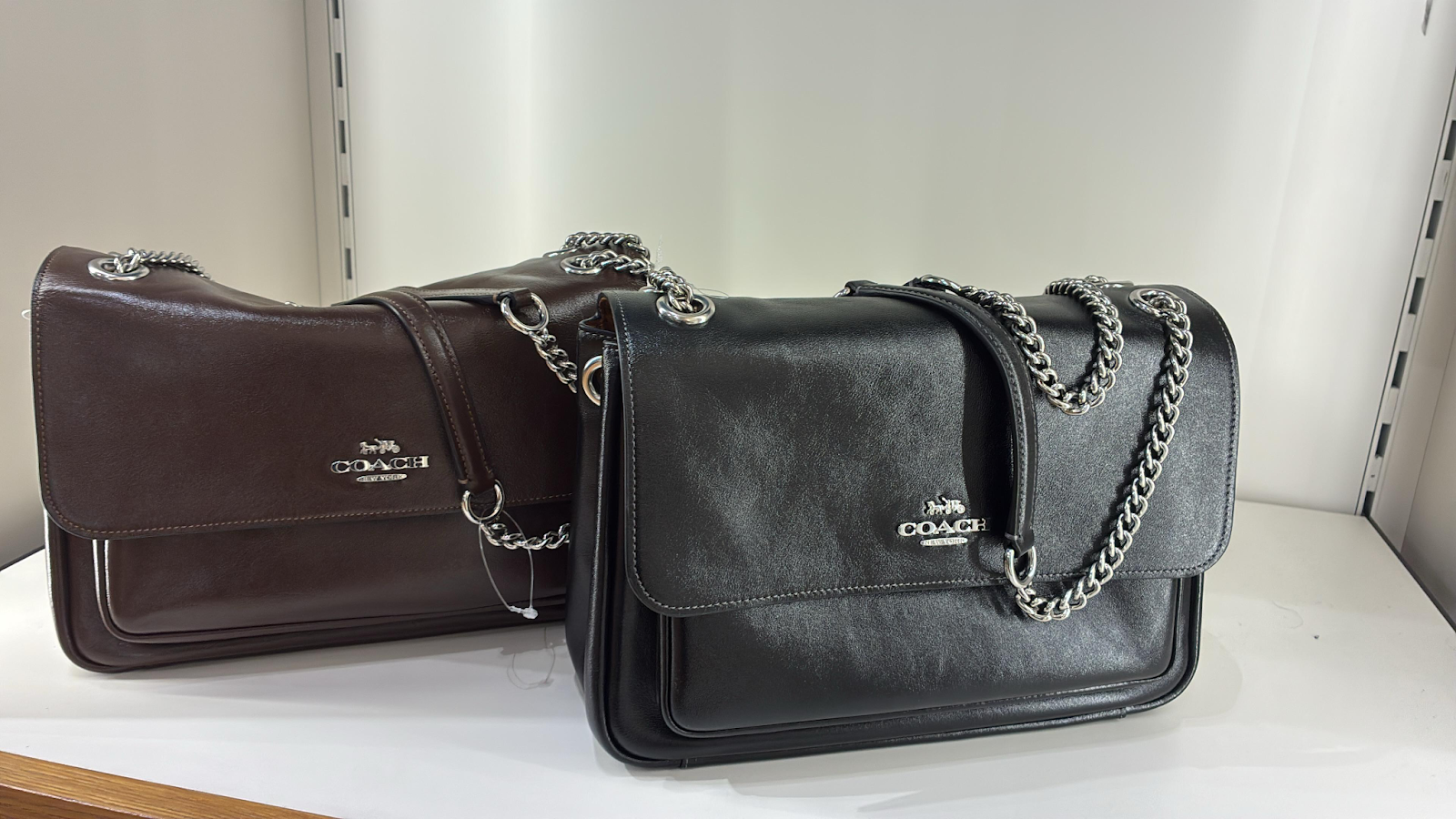 VR029 Coach 細LOGO前翻蓋半鏈帶CROSS BODY 28x20CM