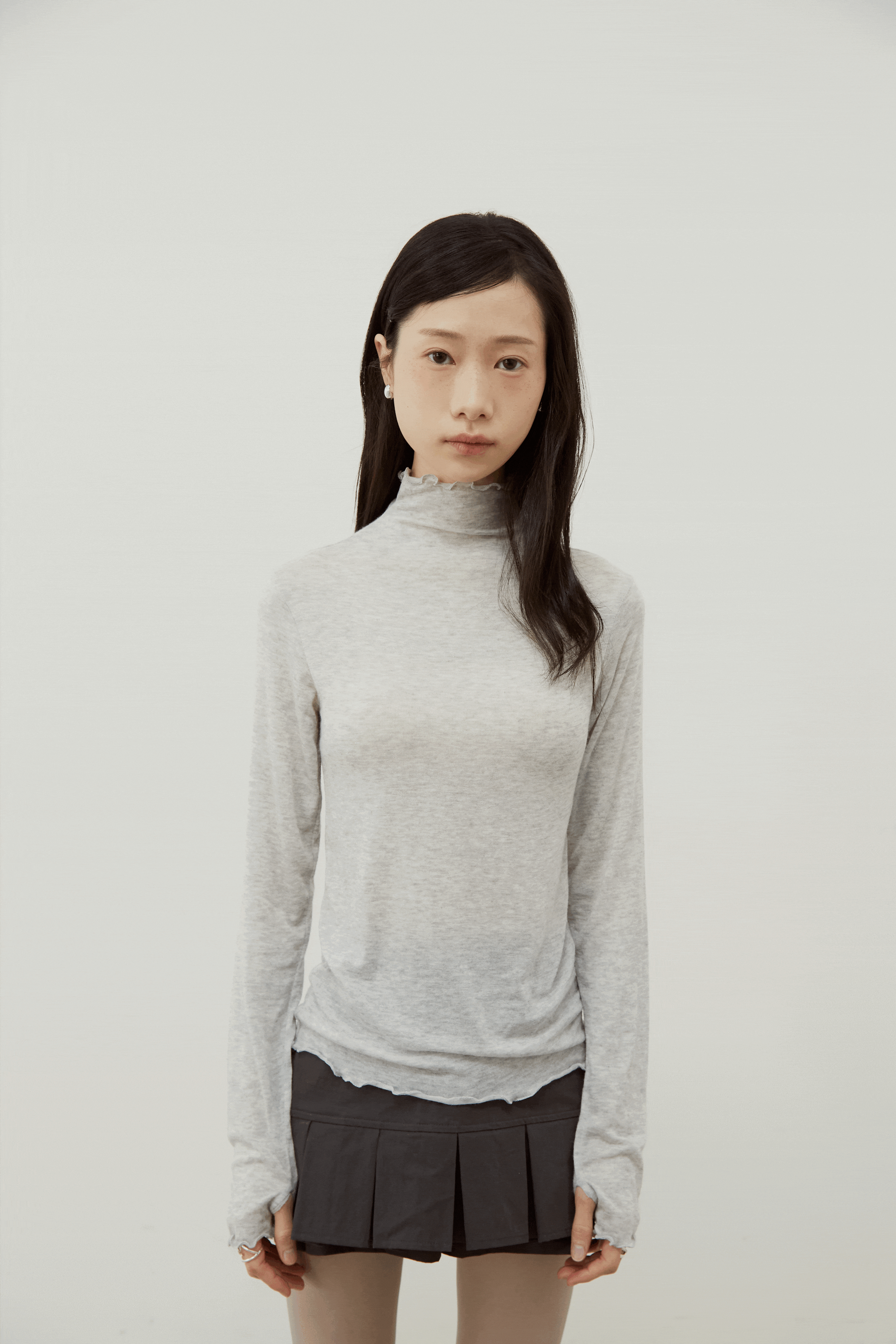[預購] TN MADE FW26 - HELD BY FABRIC 天絲混羊毛高領打底上衣 - 淺灰