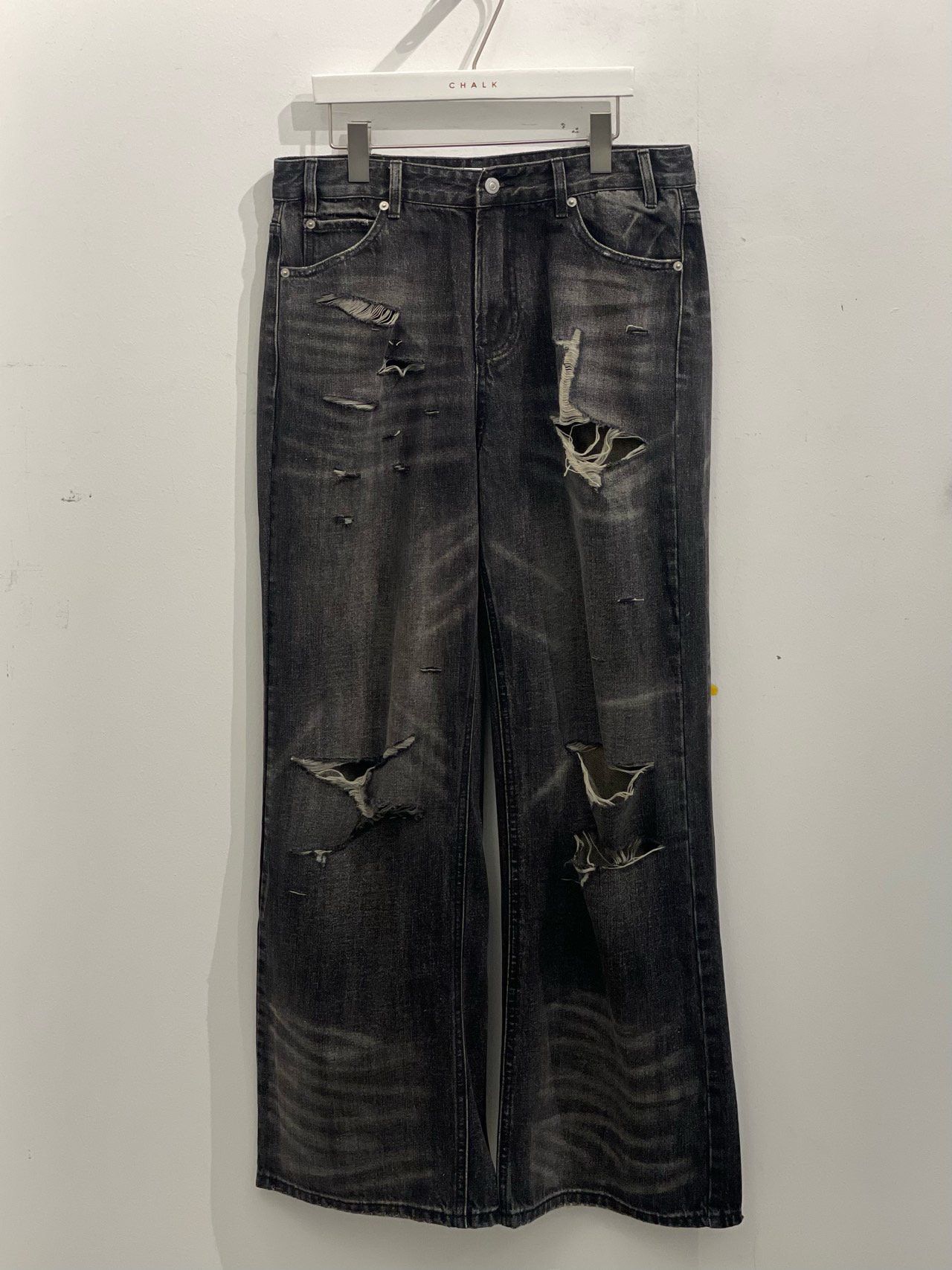 洗水破洞牛仔喇叭褲 CHALK-017P