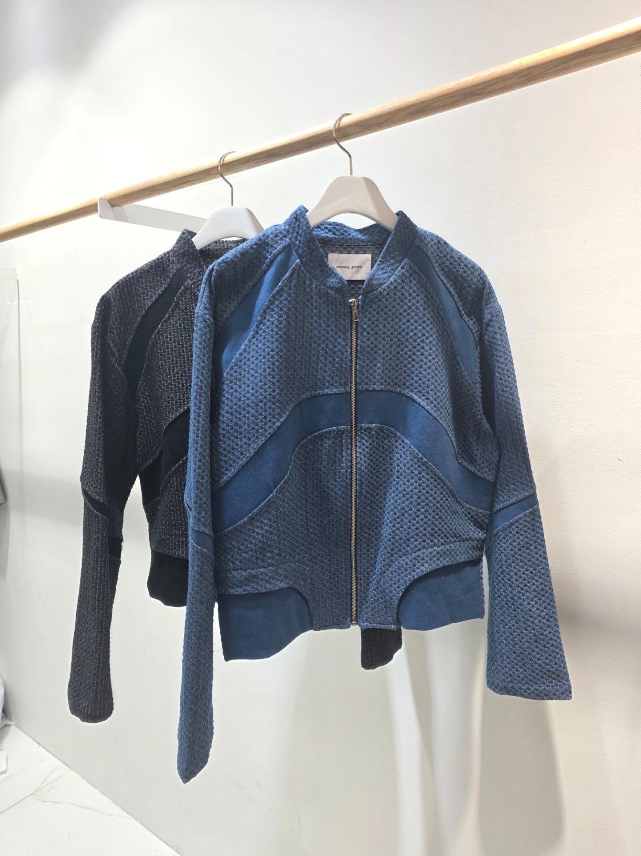 暗紋拉鍊外套 C_y-150JK