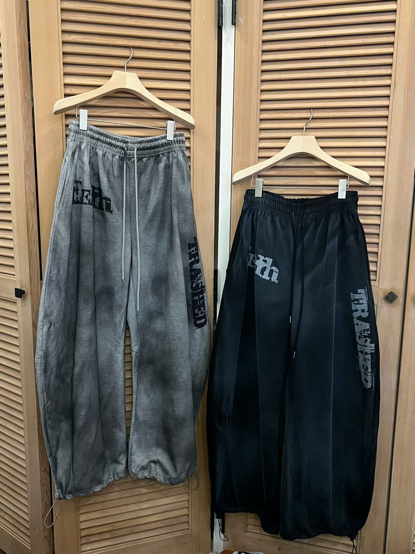 仿污英文字可束腳運動褲 P3253