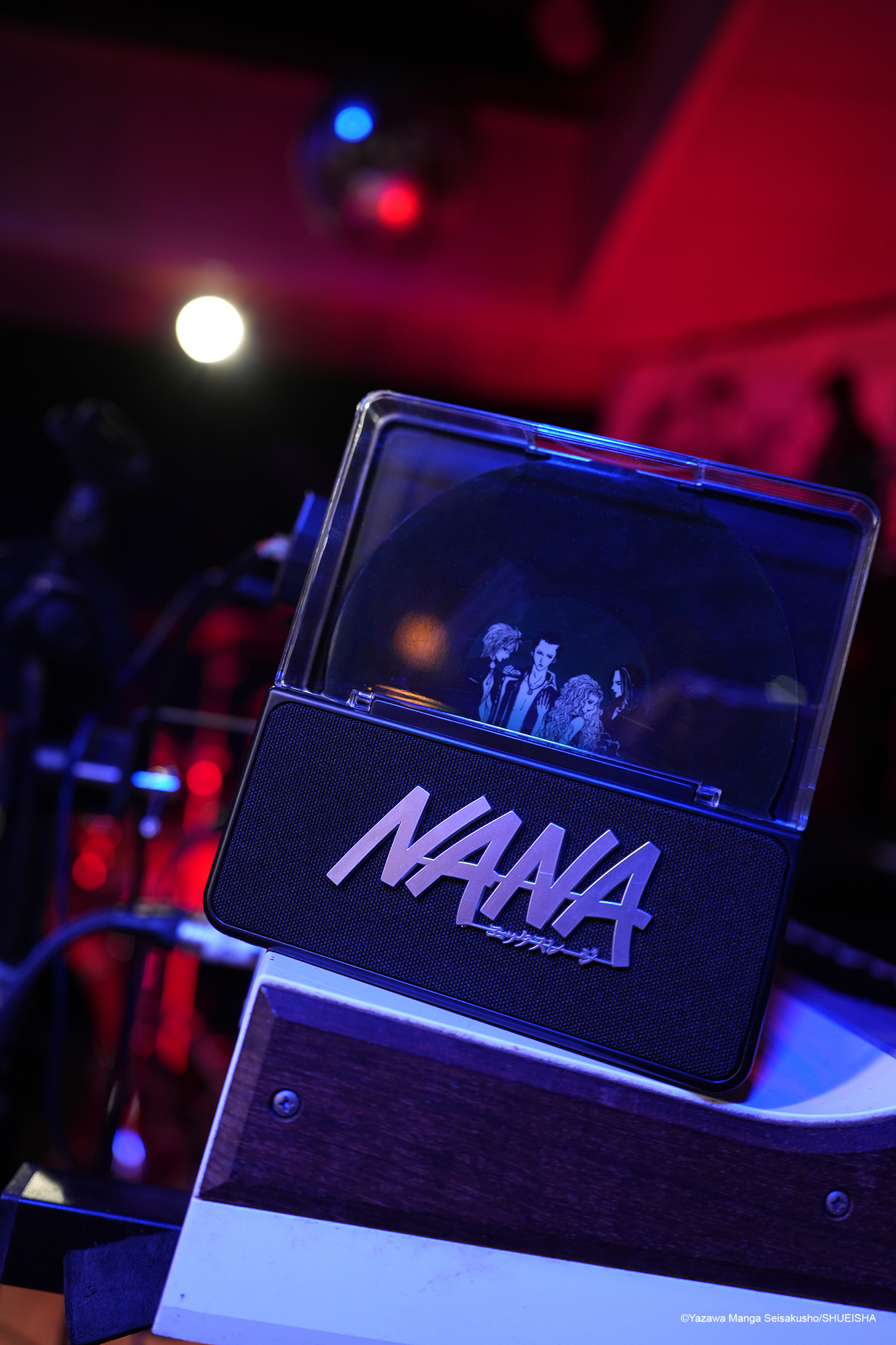 聯名紀念唱片團音響展示燈-TRAPNEST 附樂團掛布