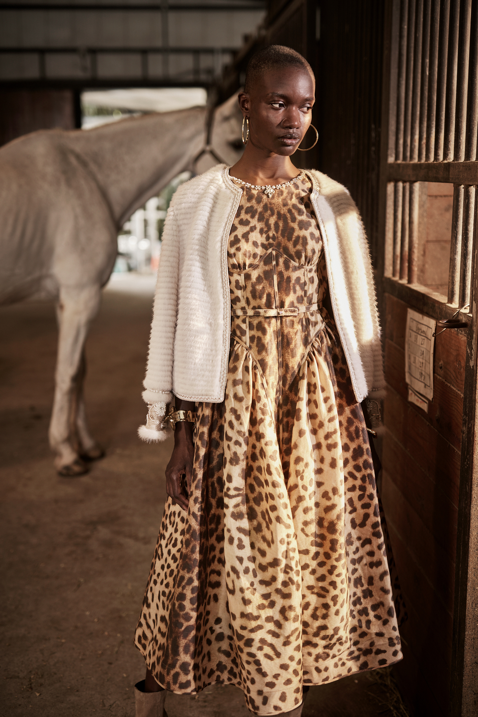 BE15105E1 摩登獵影厚磅大擺豹紋洋裝 (附布腰帶)