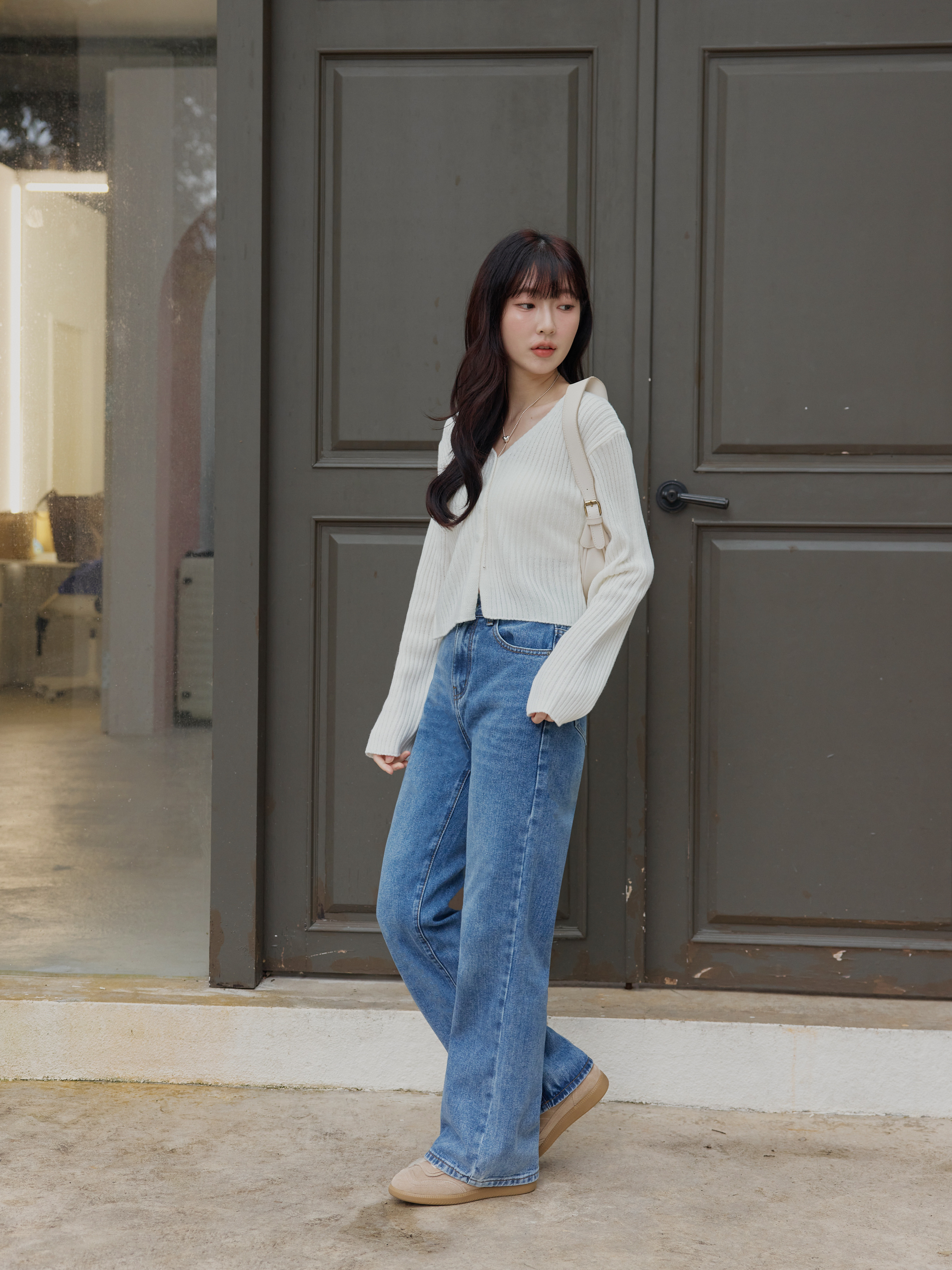 0205chu1_0008.jpg 0205chu1_0008.jpg