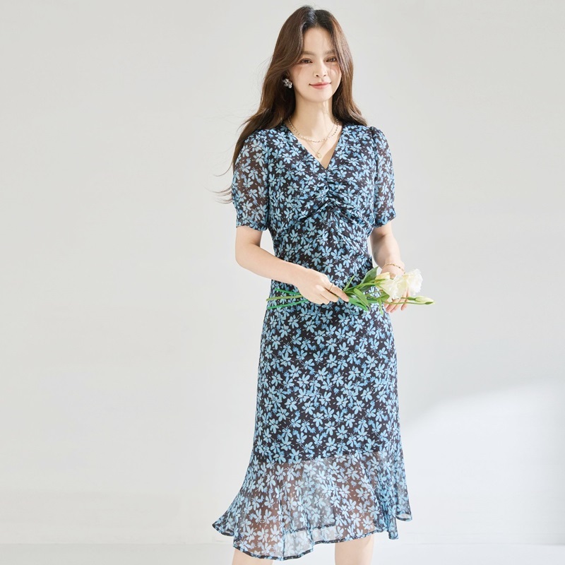 V領藍花魚尾雪紡洋裝 藍色