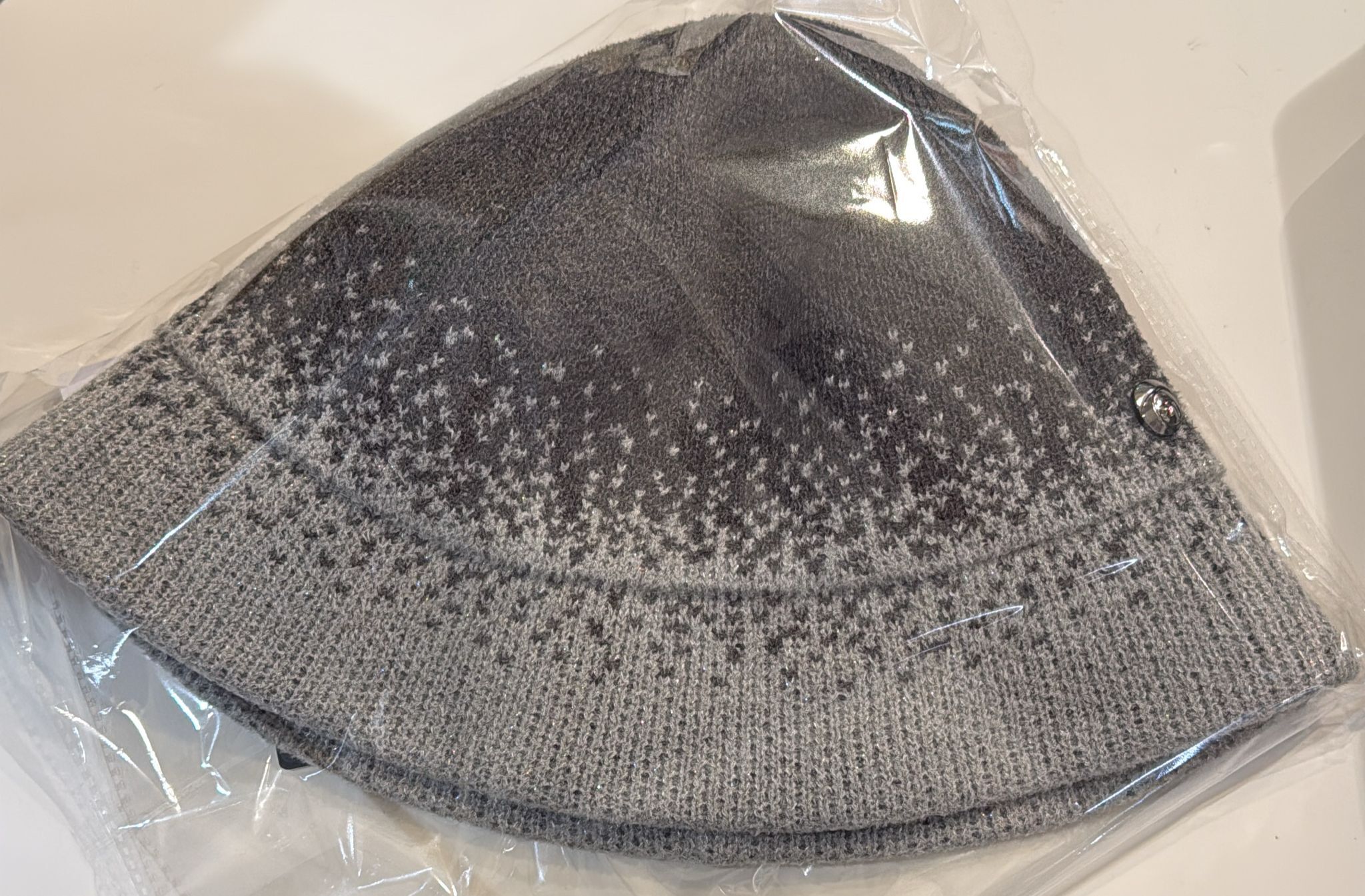 260104 Lanvin 日本製深淺灰漸變帽 (現貨)